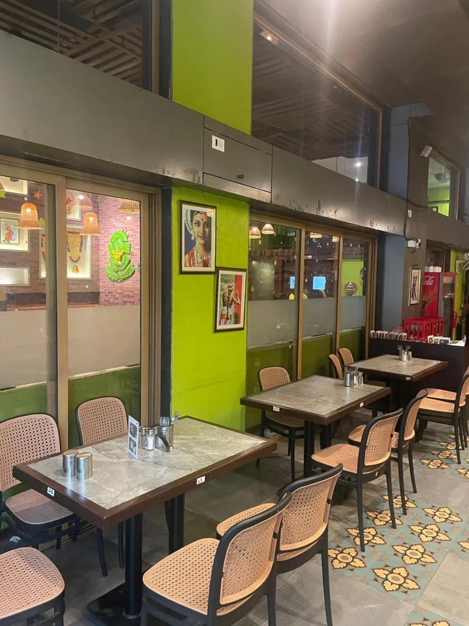 Restaurant/places to eat in Zense Candolim