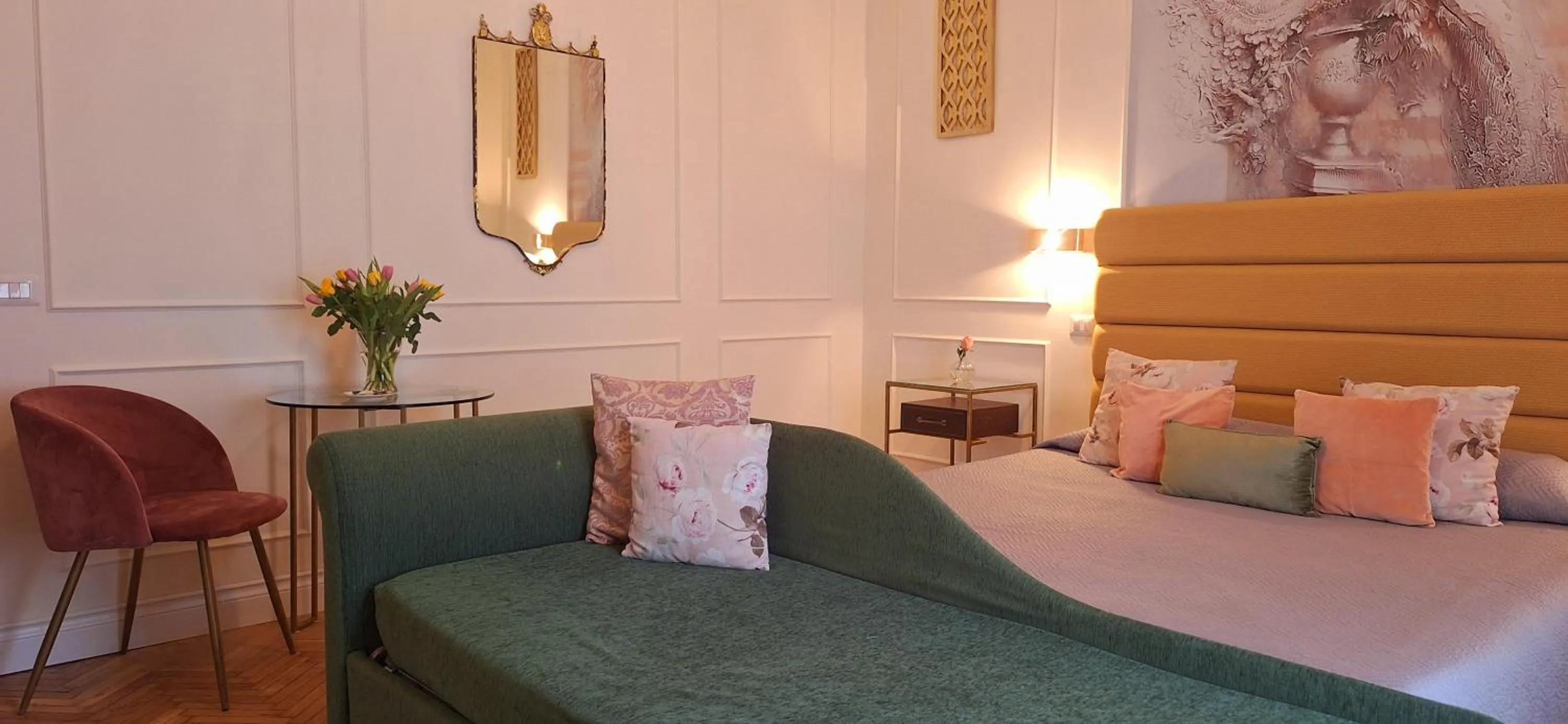 Bed in Ingrami Suites and Spa