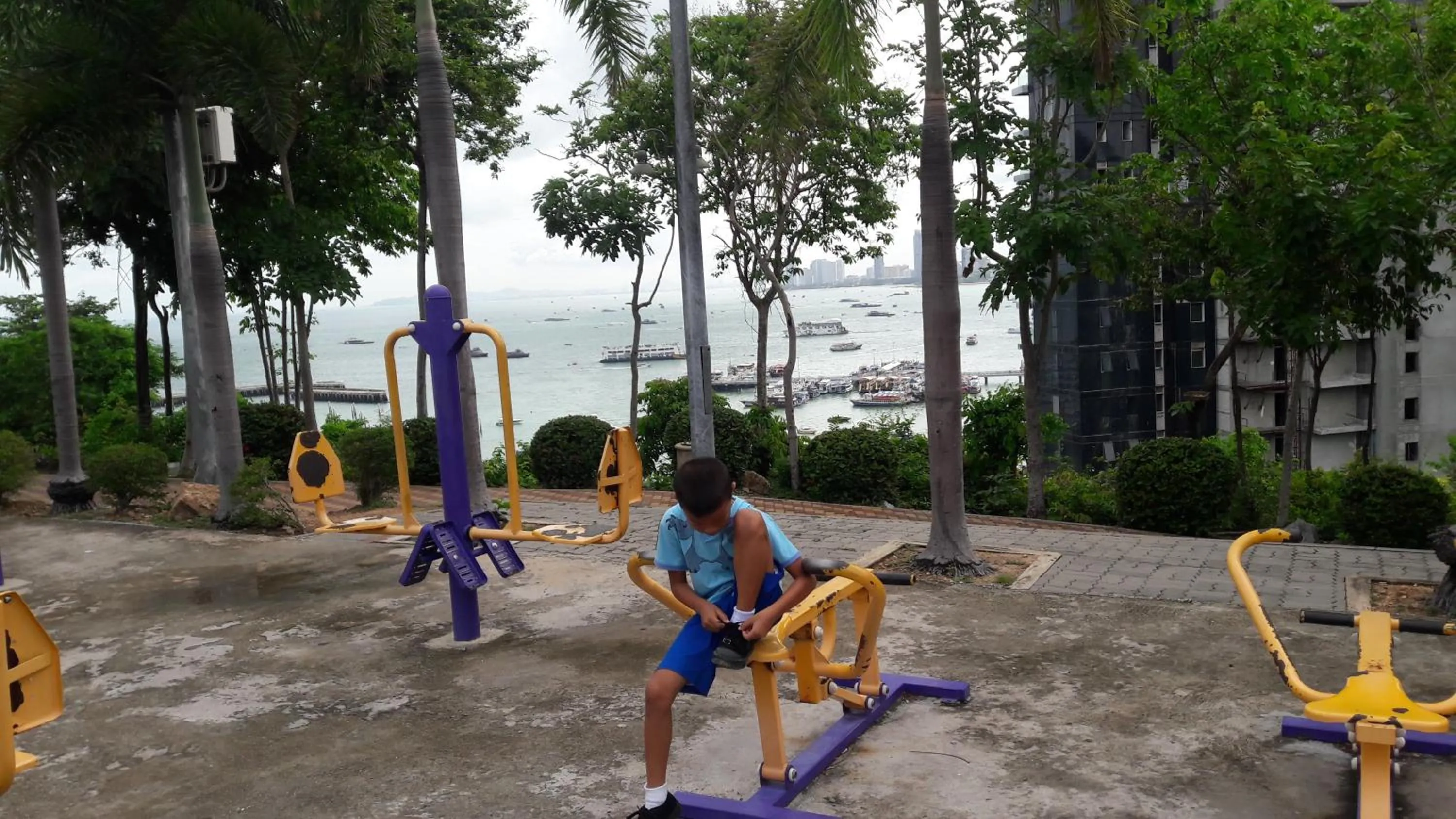 Children play ground in Nong Guest House
