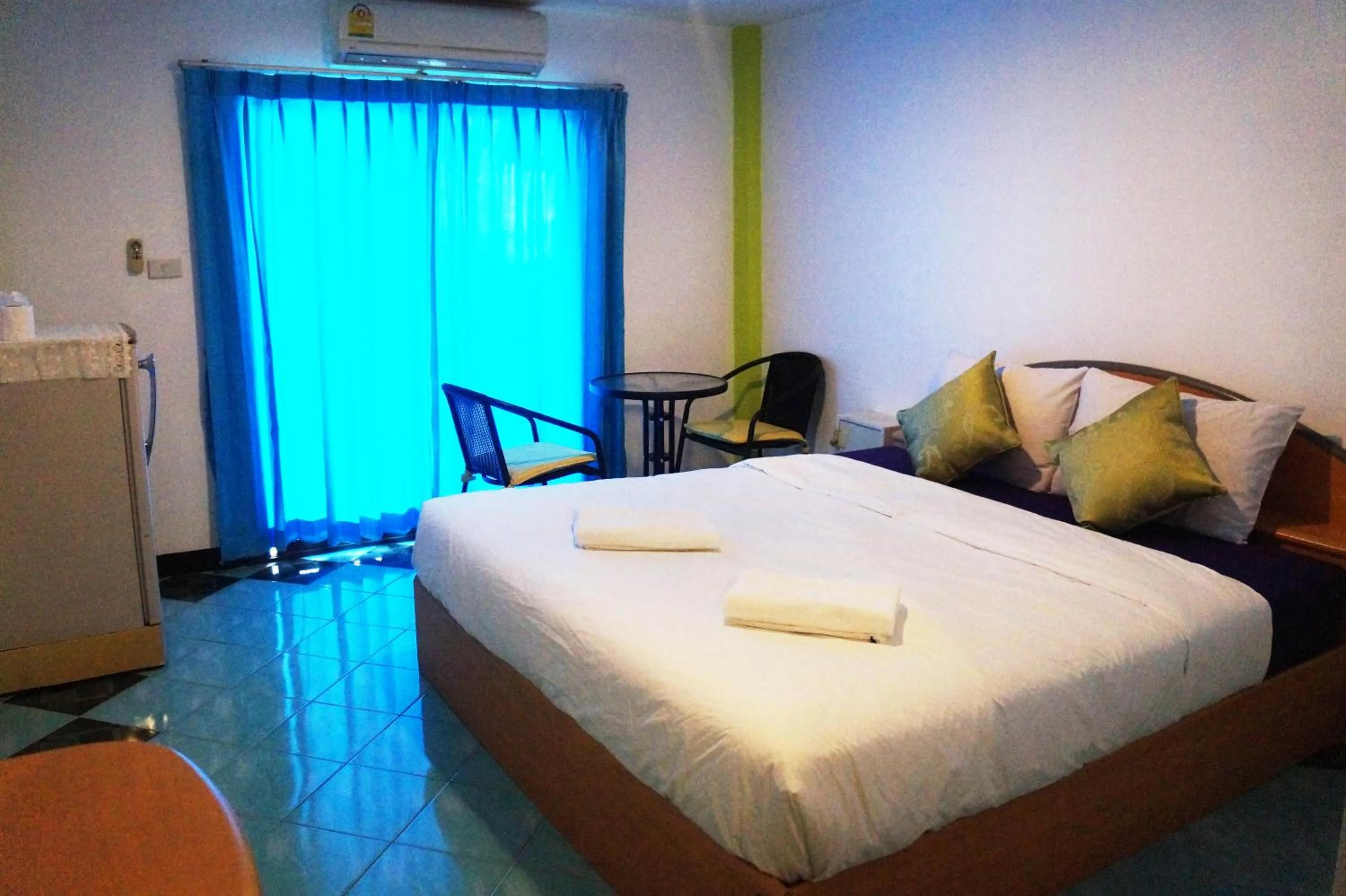 Photo of the whole room, Bed in Nong Guest House