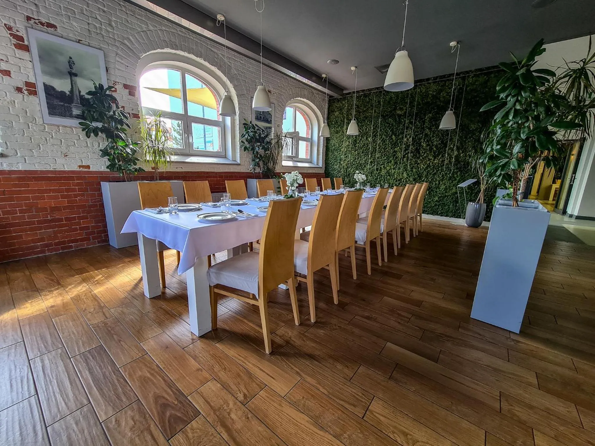 Restaurant/places to eat in Antonińska Hotel & Apartamenty