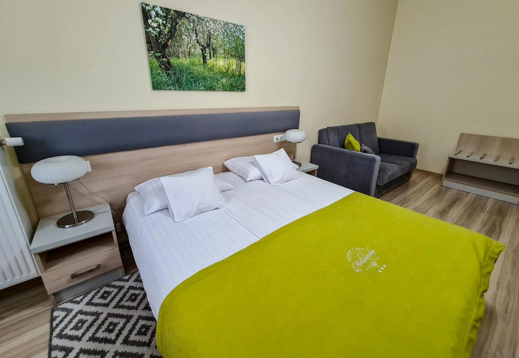 Bed in Antonińska Hotel & Apartamenty