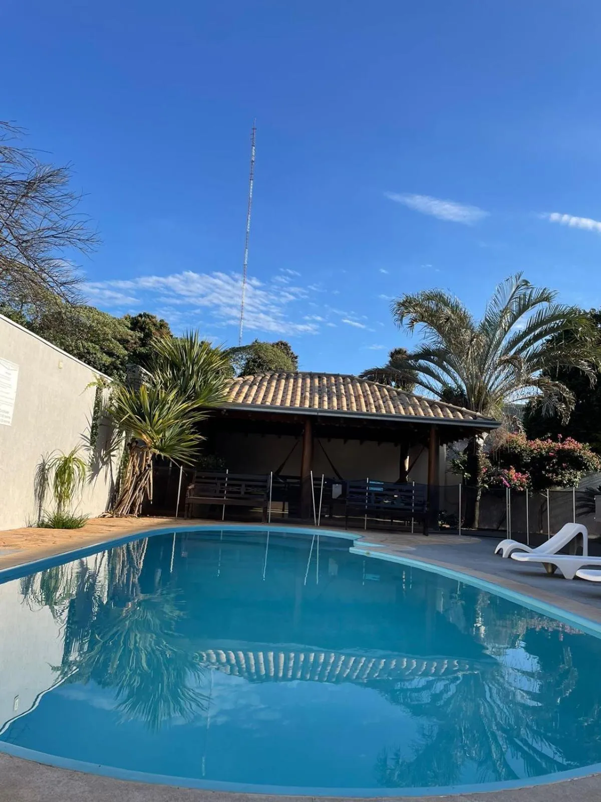 Swimming pool in Hotel Jardim