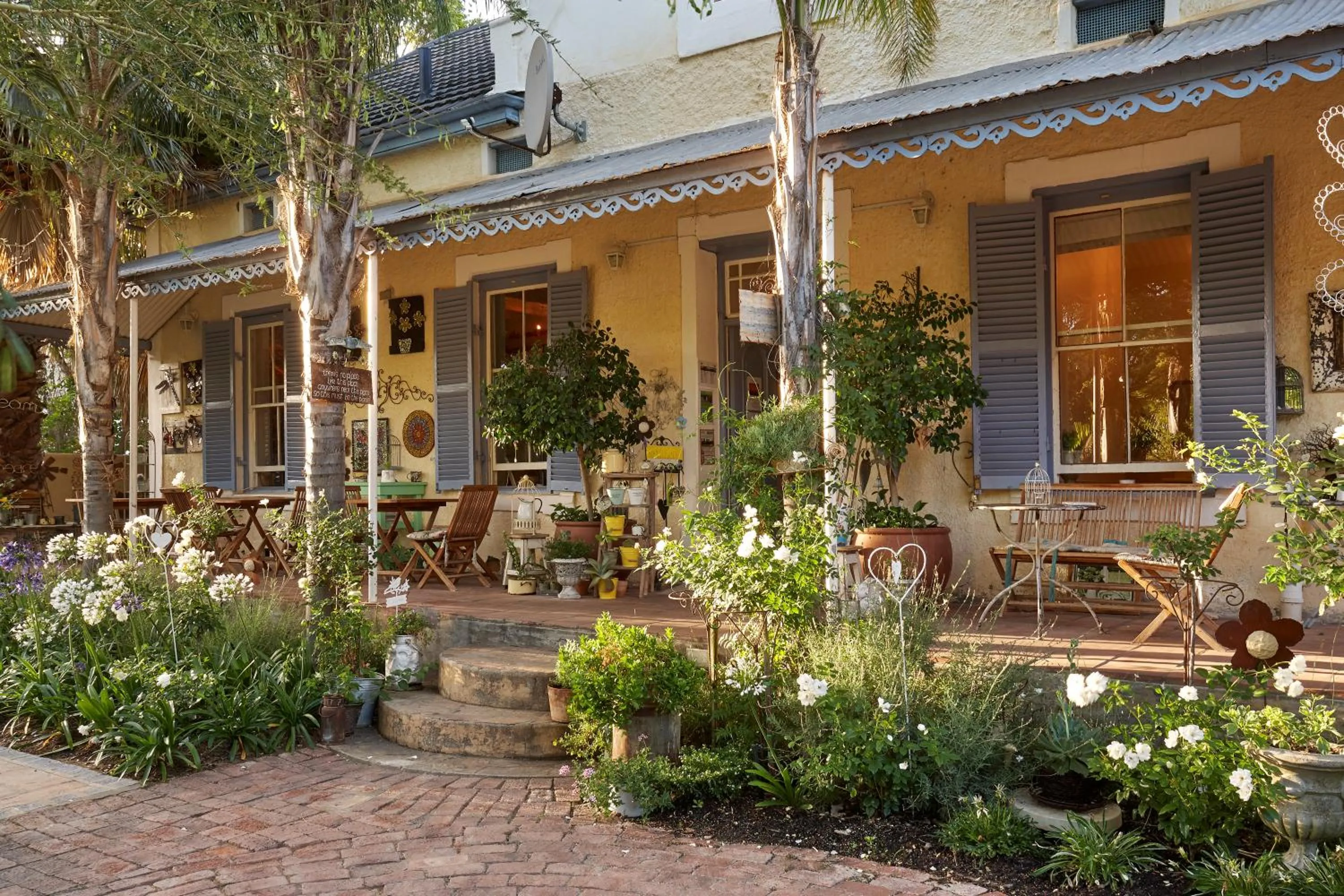 Property building in Yellow Aloe