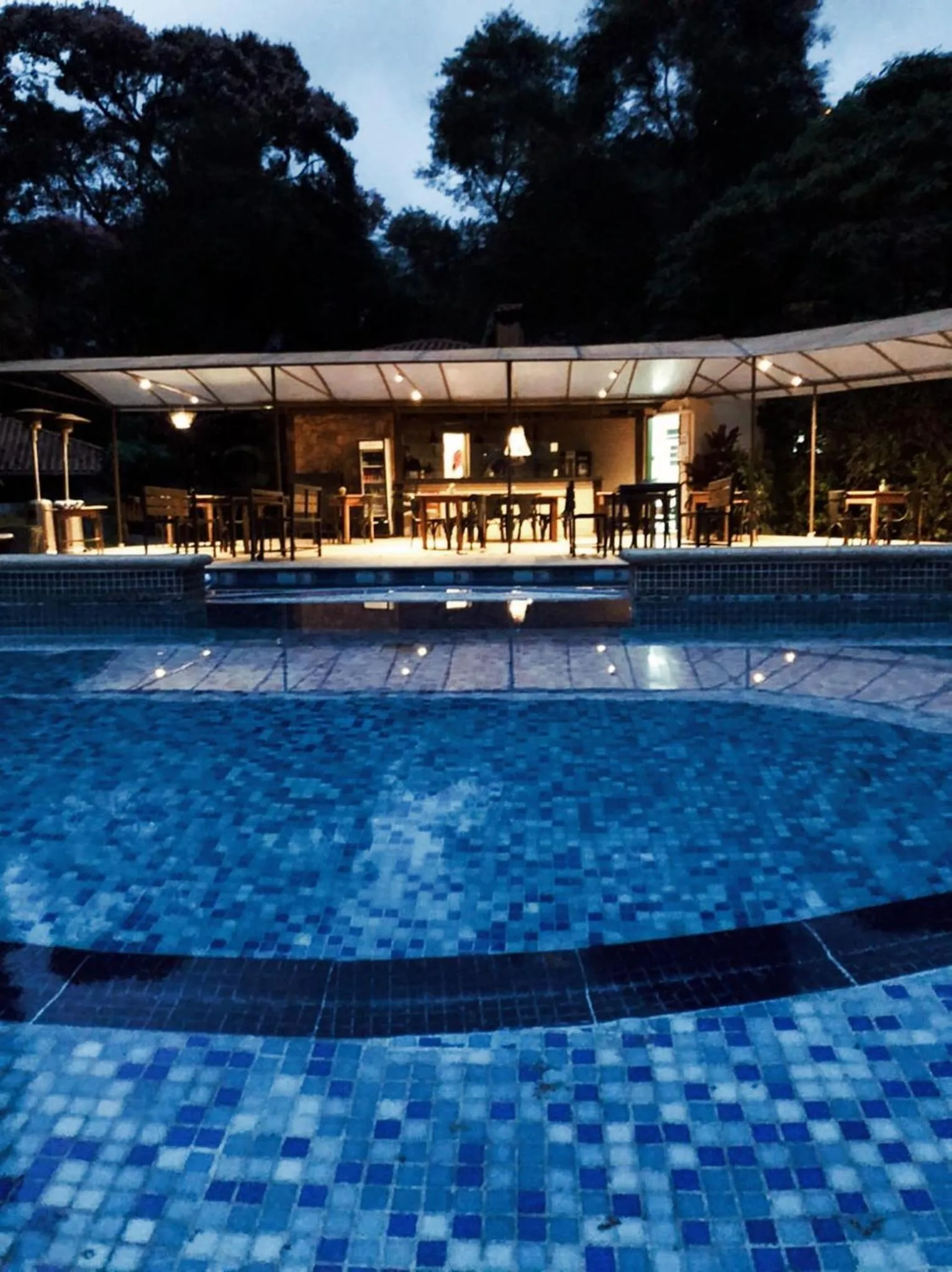 Night in Hotel Vila Bavária Petrópolis