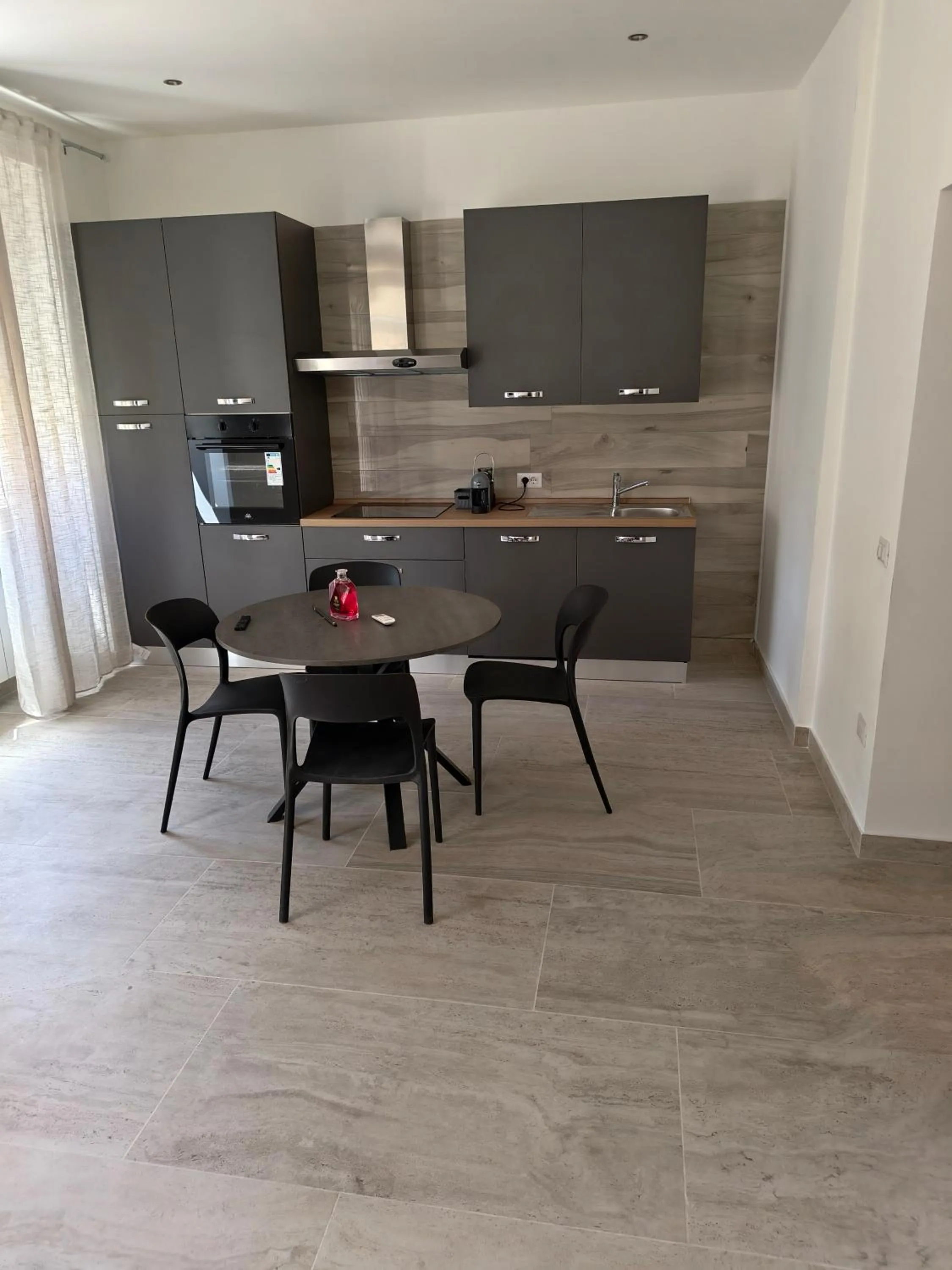 Kitchen or kitchenette in Jadore Monic