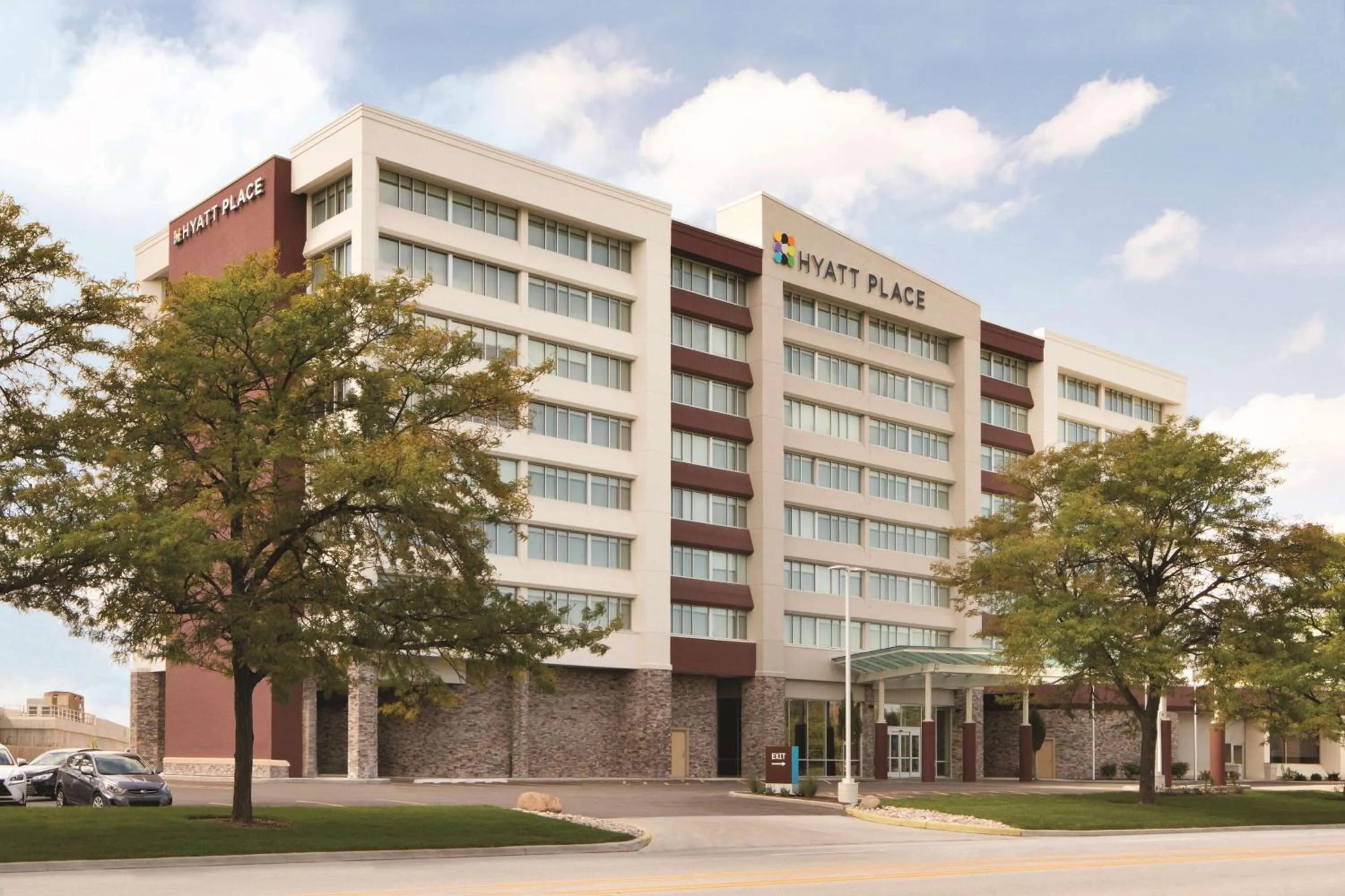 Property building in Hyatt Place Chicago O'Hare Airport
