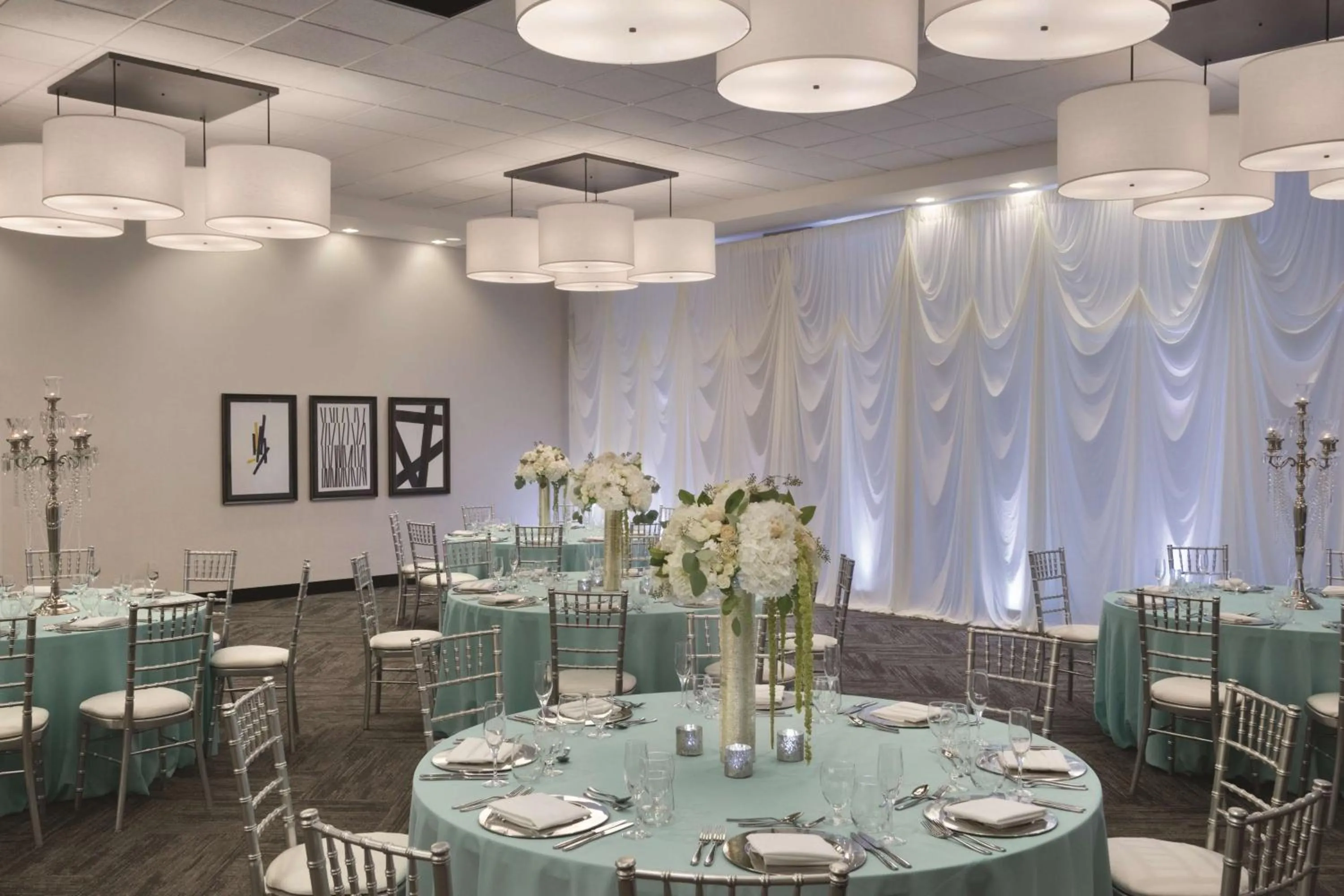 Meeting/conference room in Hyatt Place Chicago O'Hare Airport