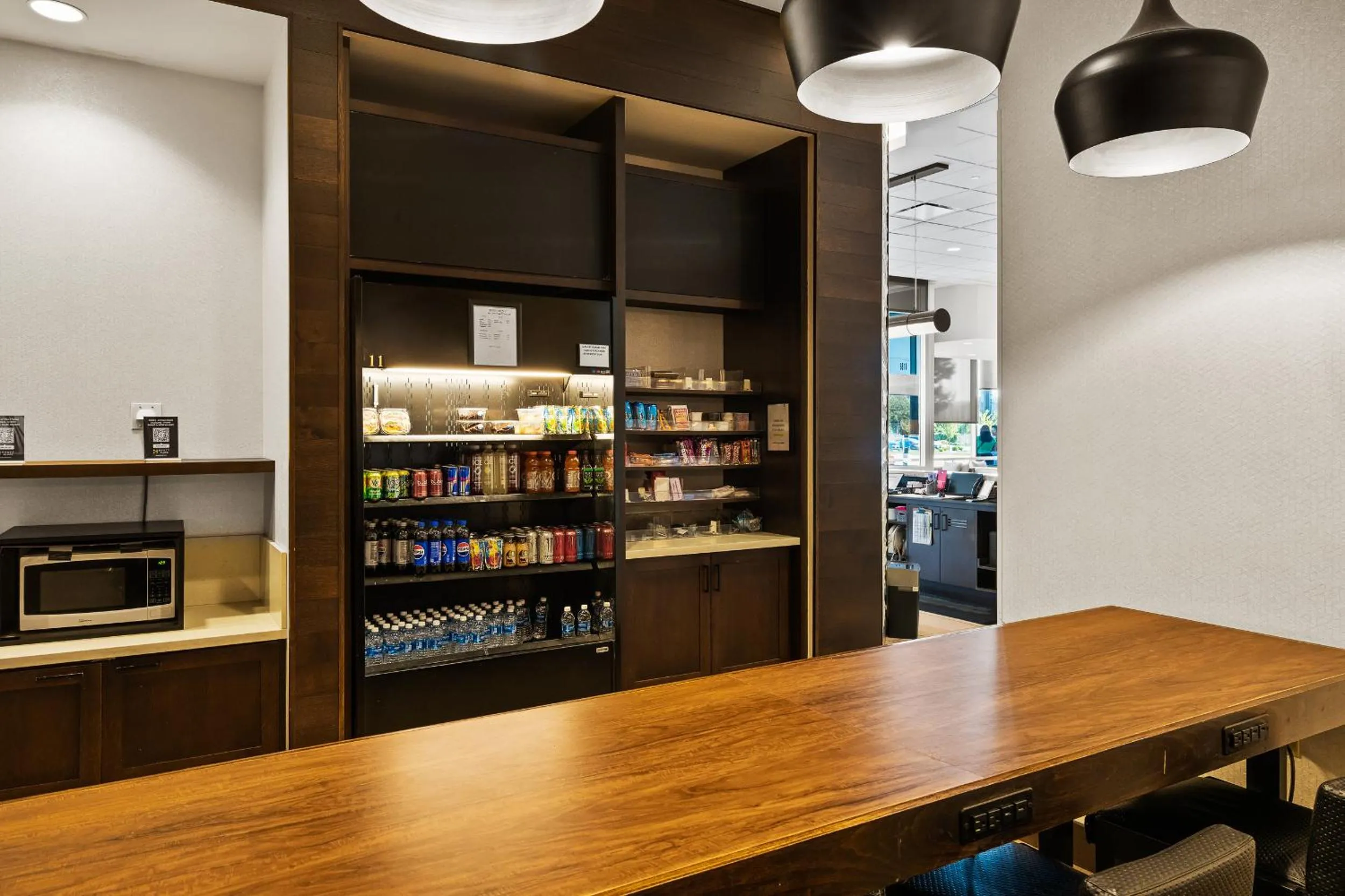 Restaurant/places to eat in Hyatt Place Chicago O'Hare Airport