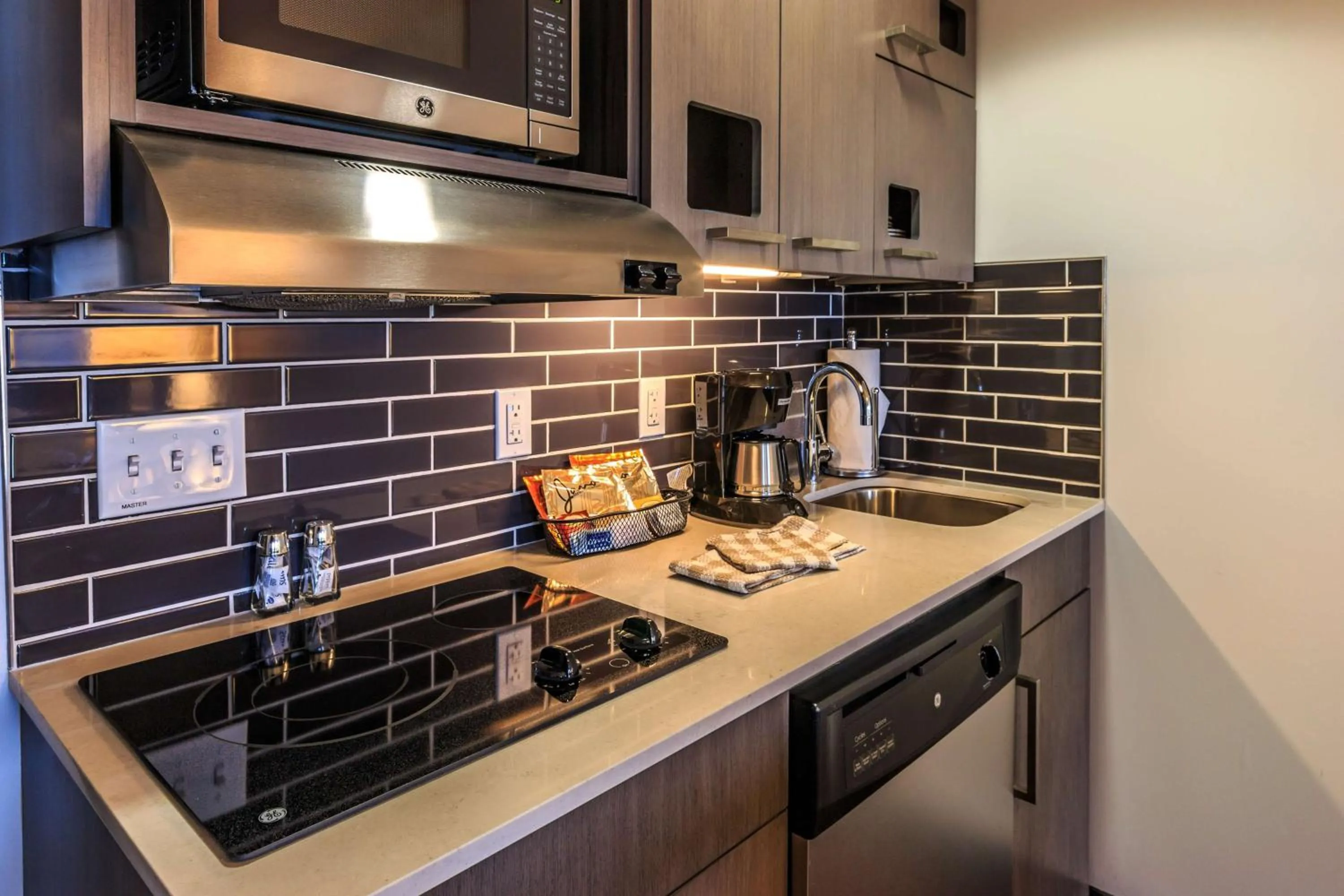 Bedroom in Hyatt House Denver Lakewood Belmar