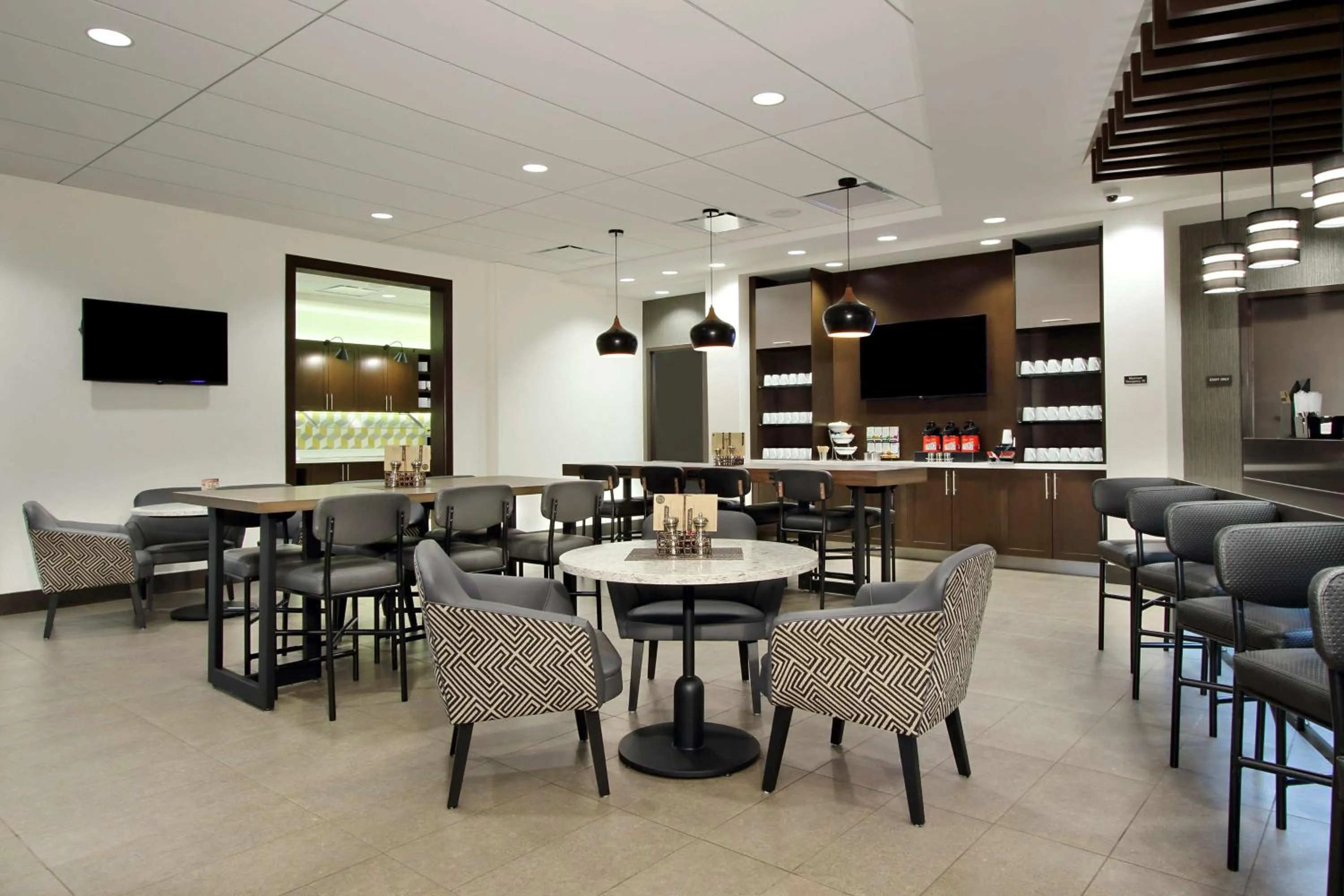 Restaurant/places to eat in Hyatt Place Houston/Katy