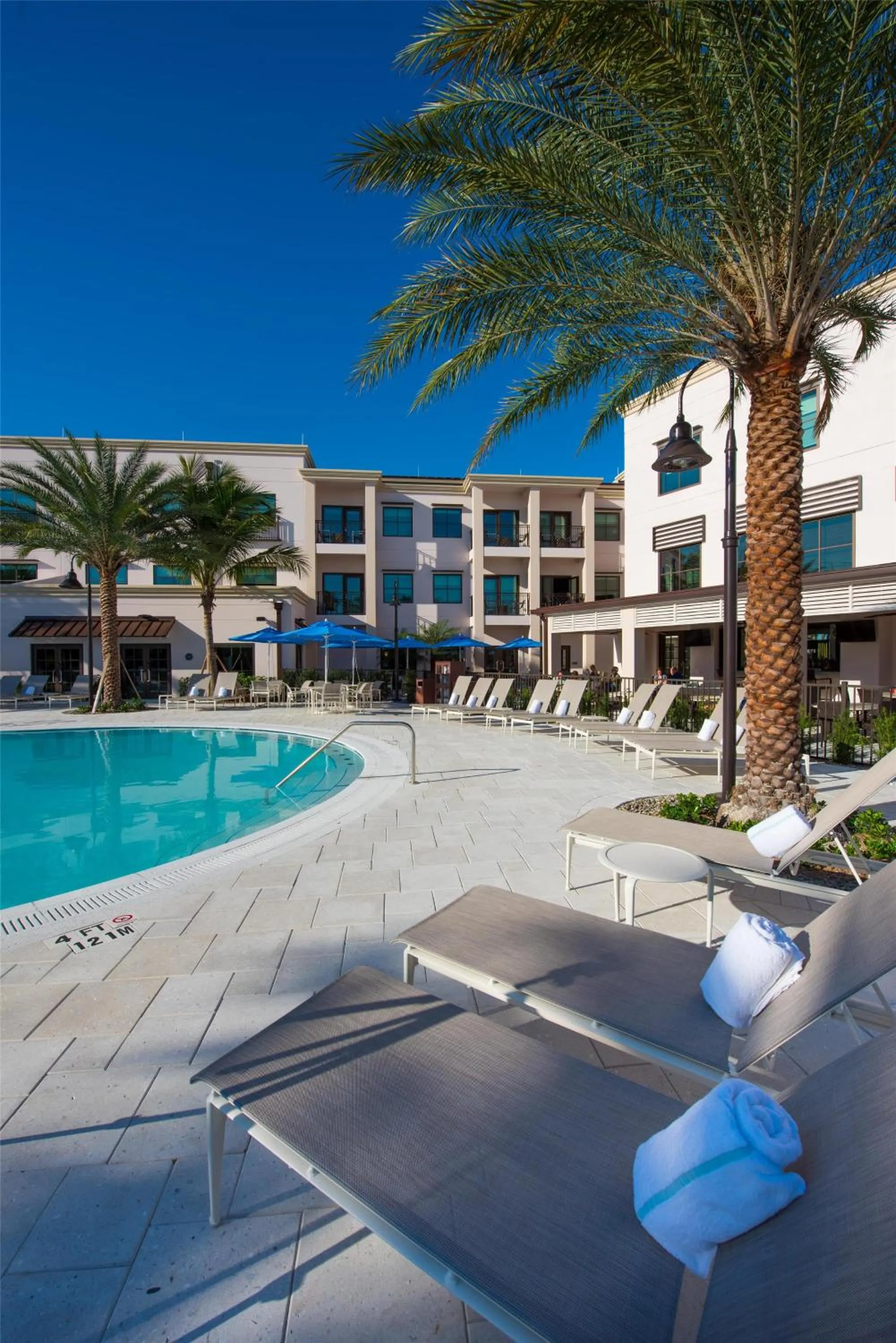 Swimming pool in Hyatt House Naples 5th Avenue