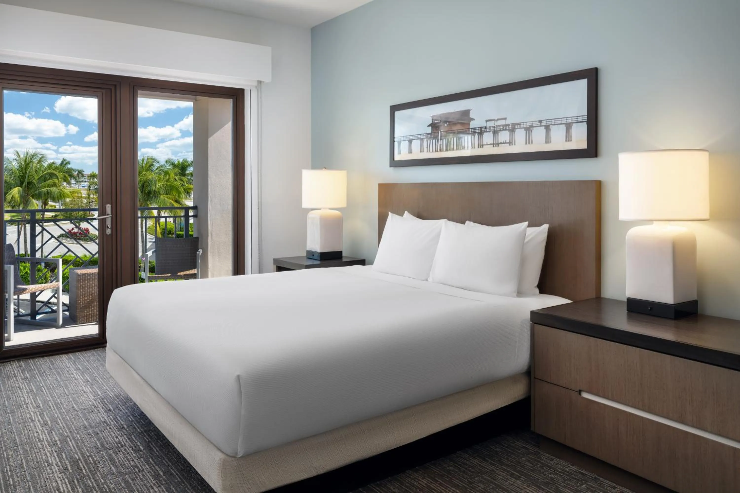 Bed in Hyatt House Naples 5th Avenue