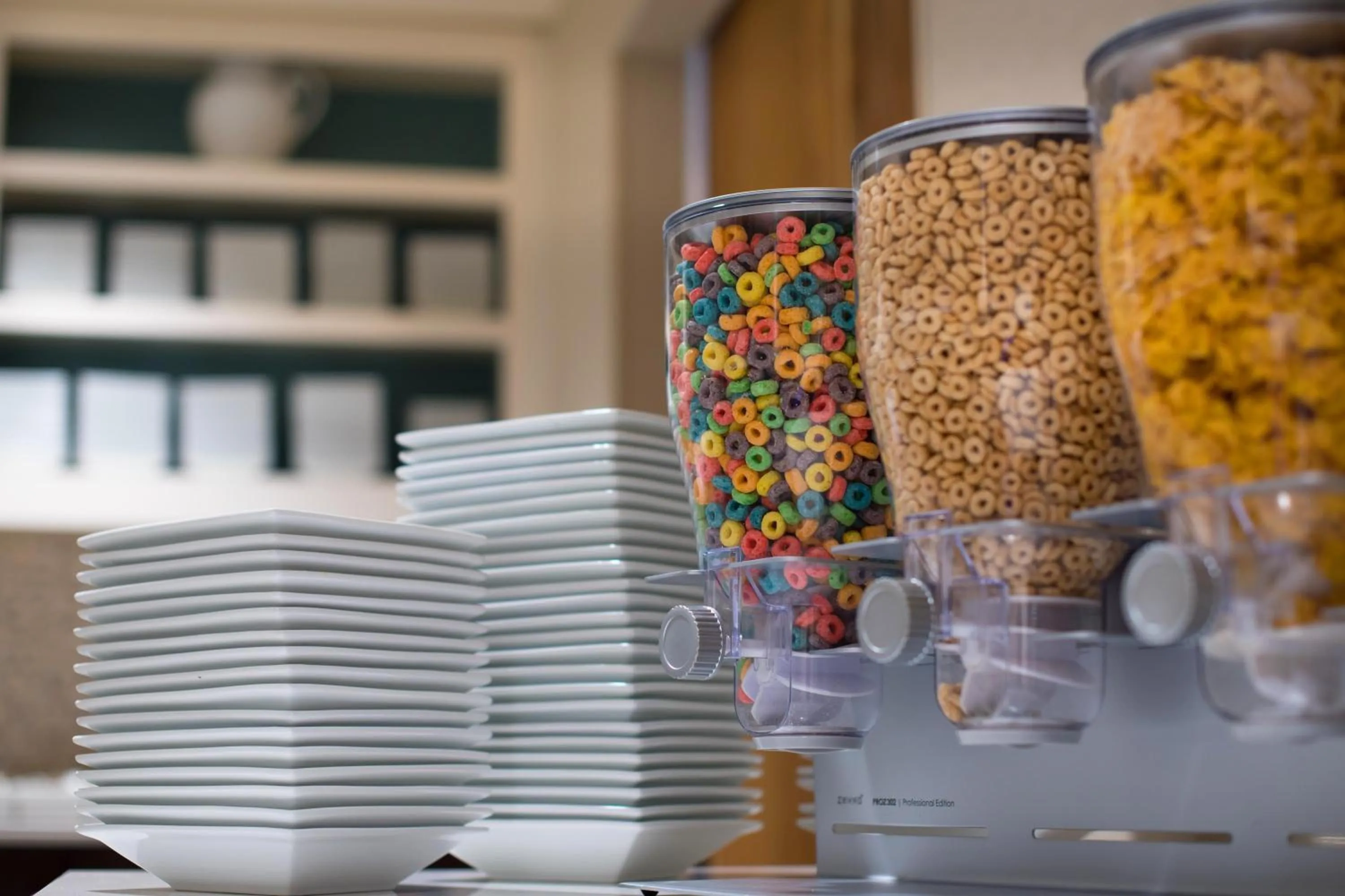 Breakfast in Hyatt House Naples 5th Avenue