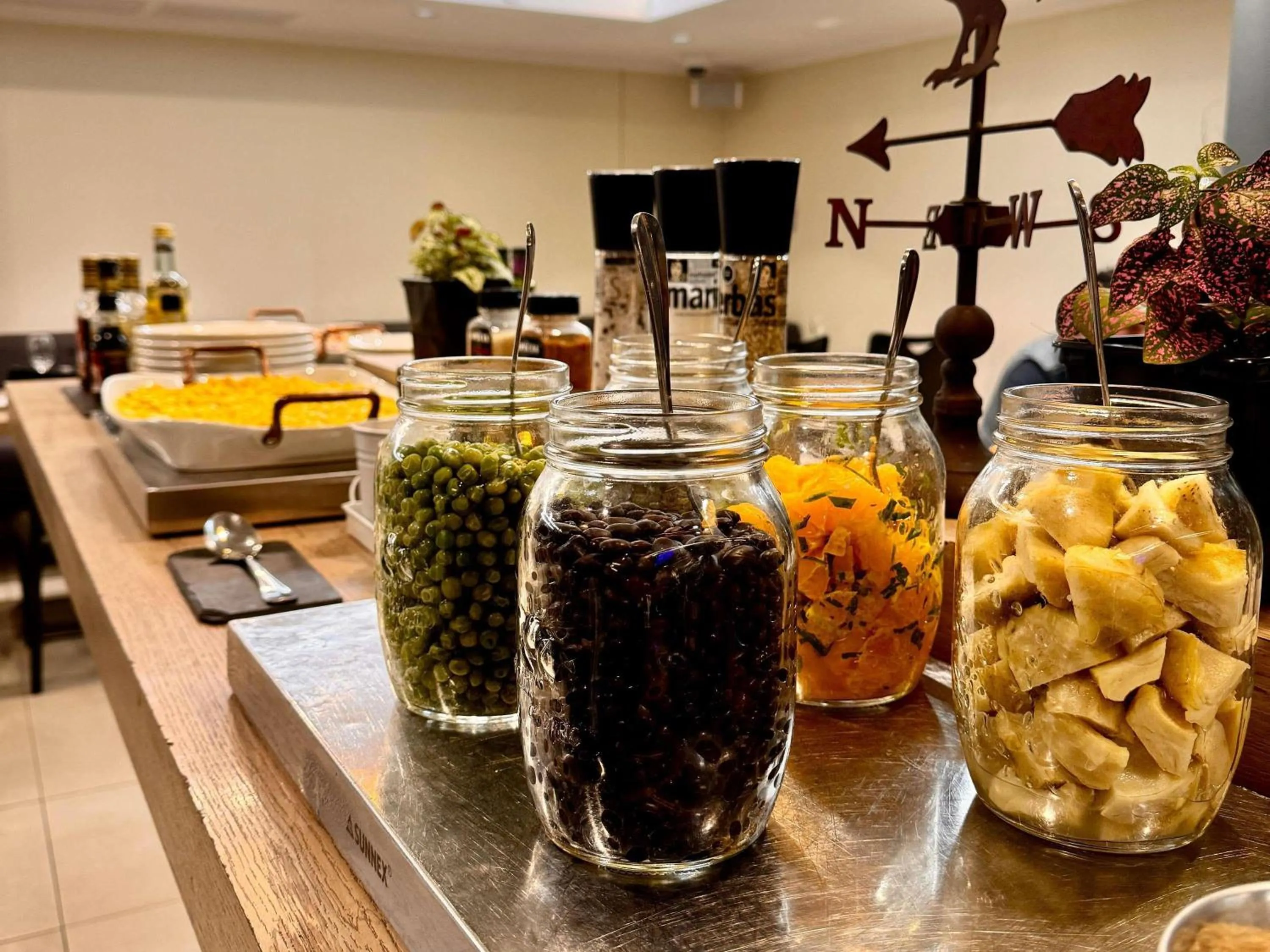 Restaurant/places to eat in Mercure Concepcion