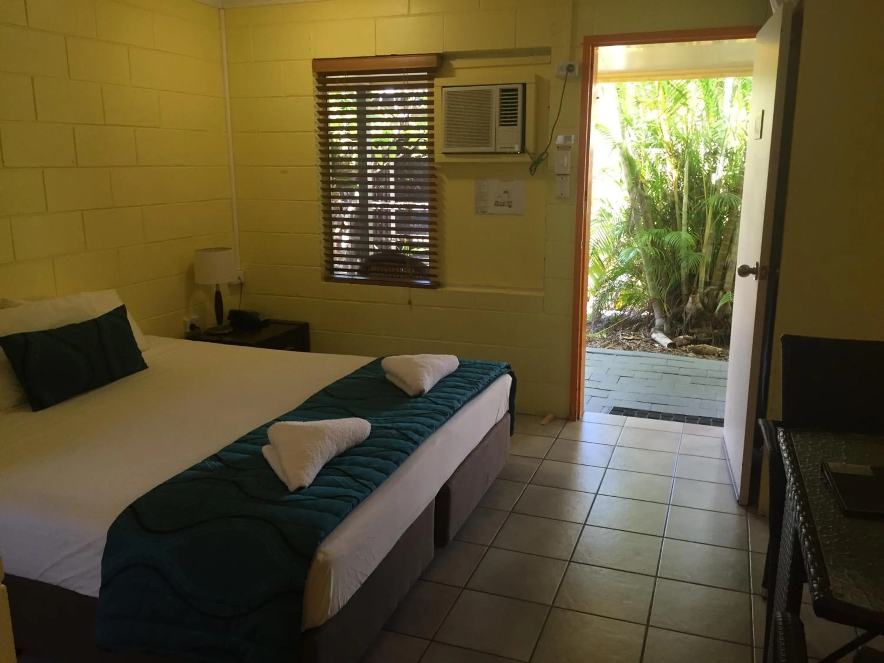 Photo of the whole room, Bed in Wongai Beach Hotel