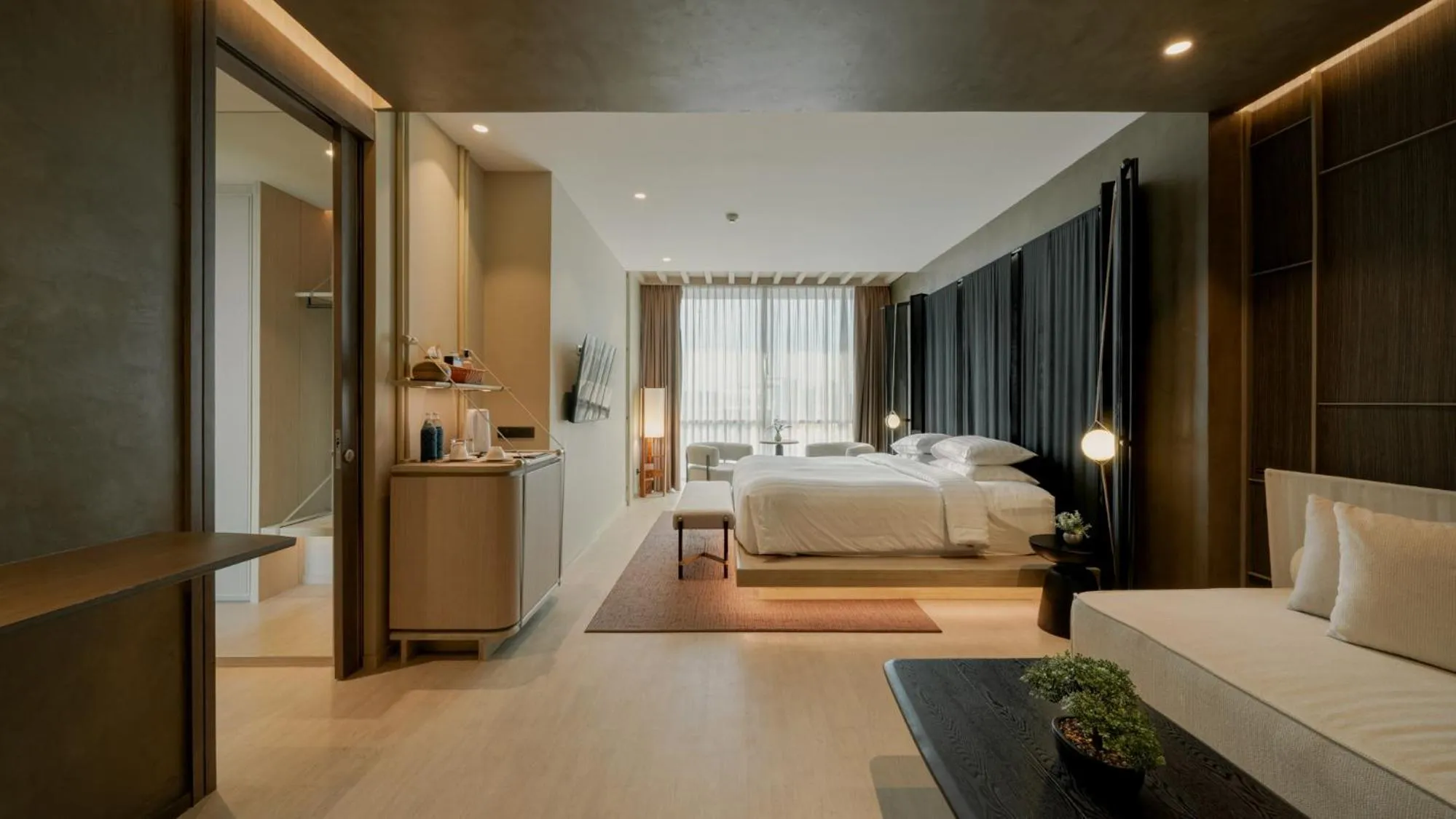 Photo of the whole room, Bed in Grand Vista Hotel Chiangrai