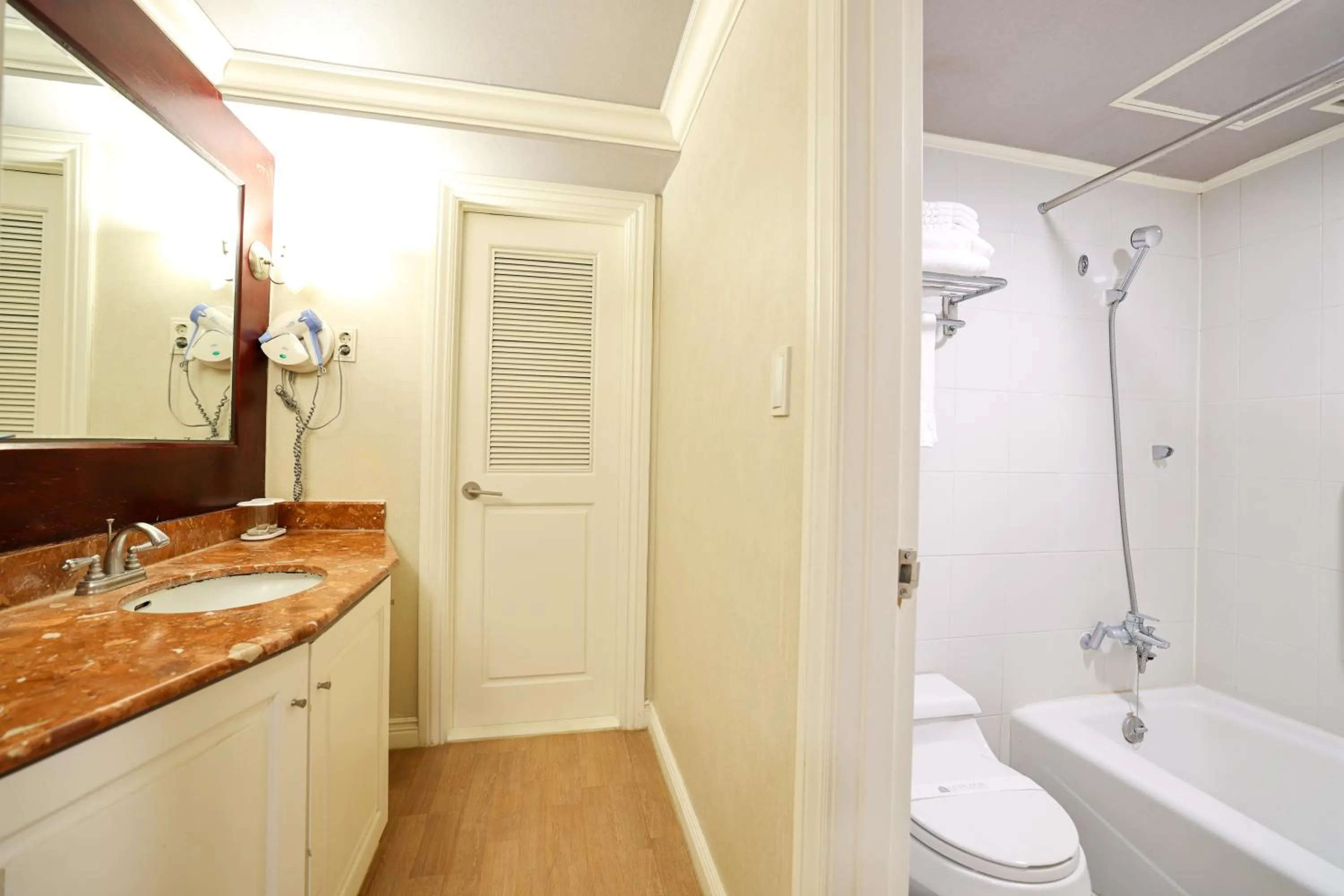 Bathroom in La Vie D'or Resort