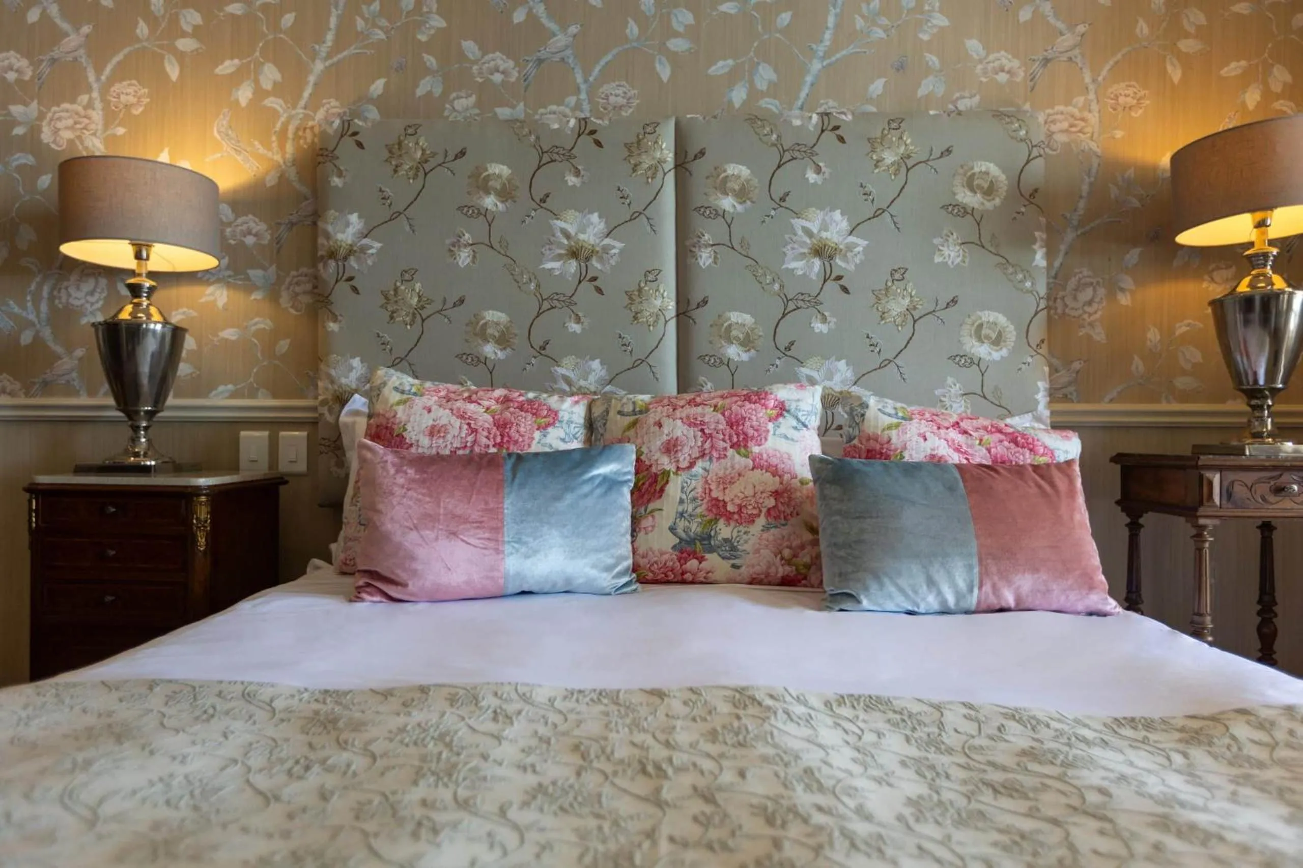 Bed in 21 Nettleton Boutique Hotel & Luxury Residence
