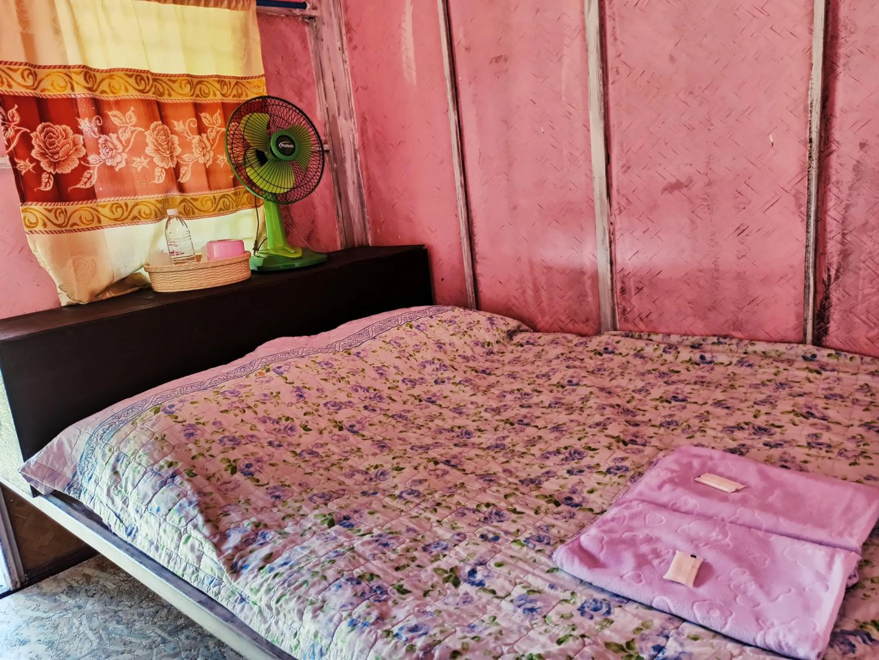 Bed in Pai Forest Resort