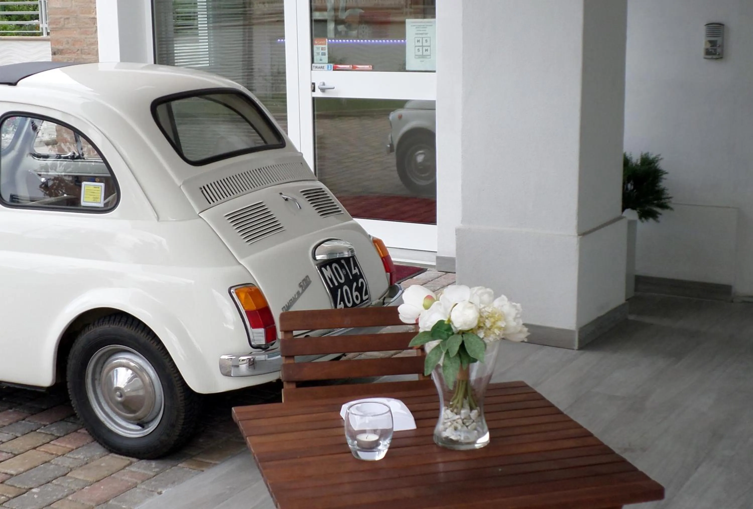 Facade/entrance in H5-5H Luxury Room