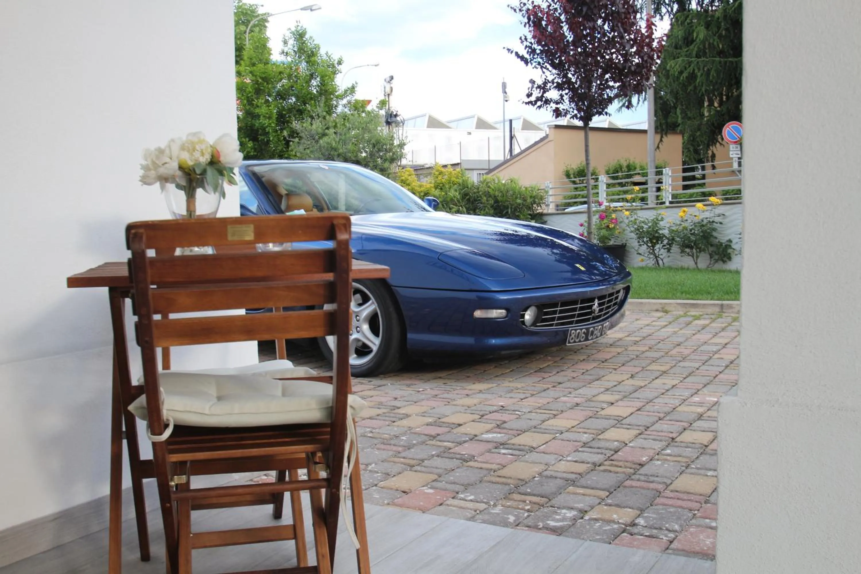 Parking in H5-5H Luxury Room