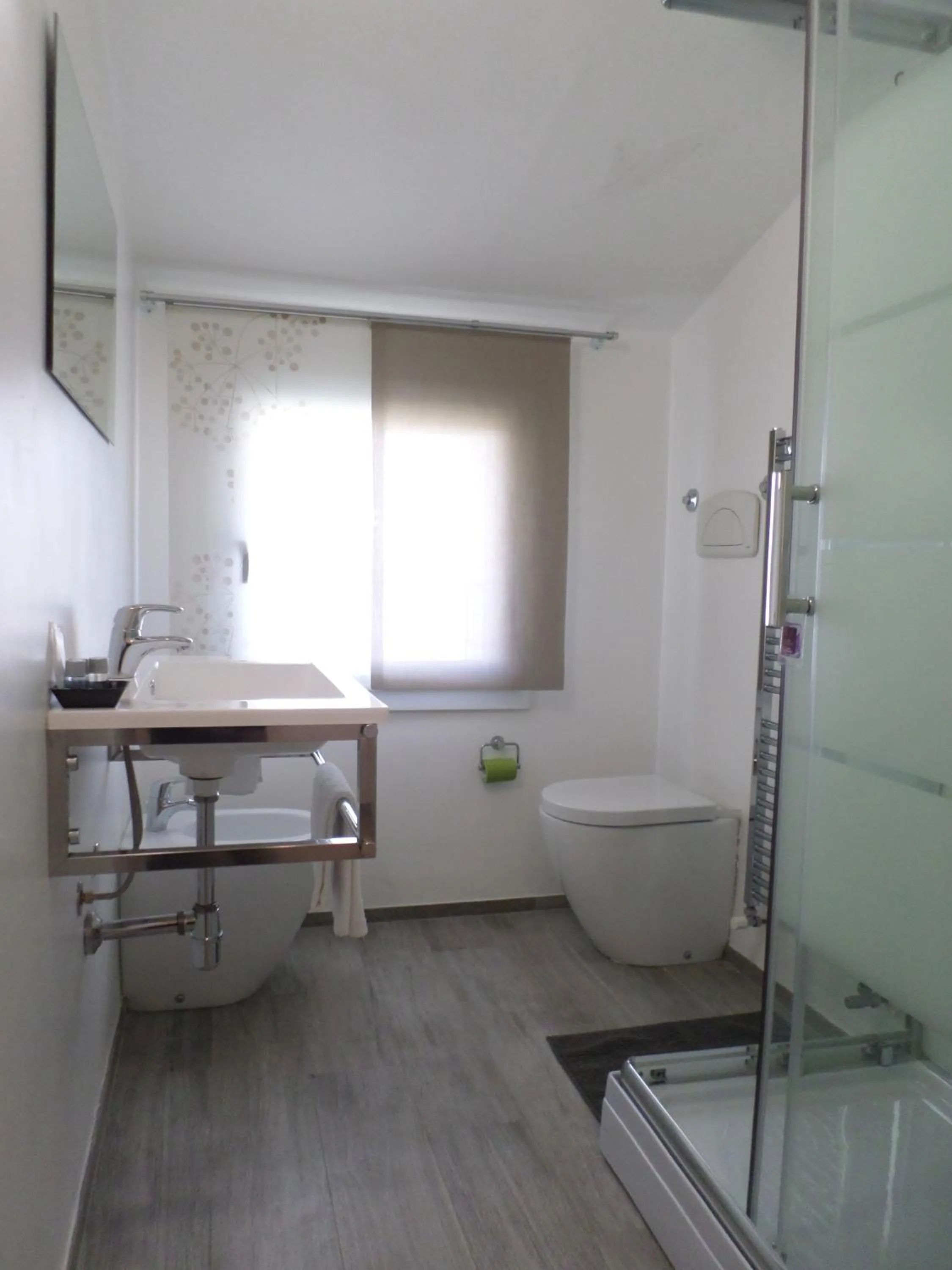 Bathroom in H5-5H Luxury Room