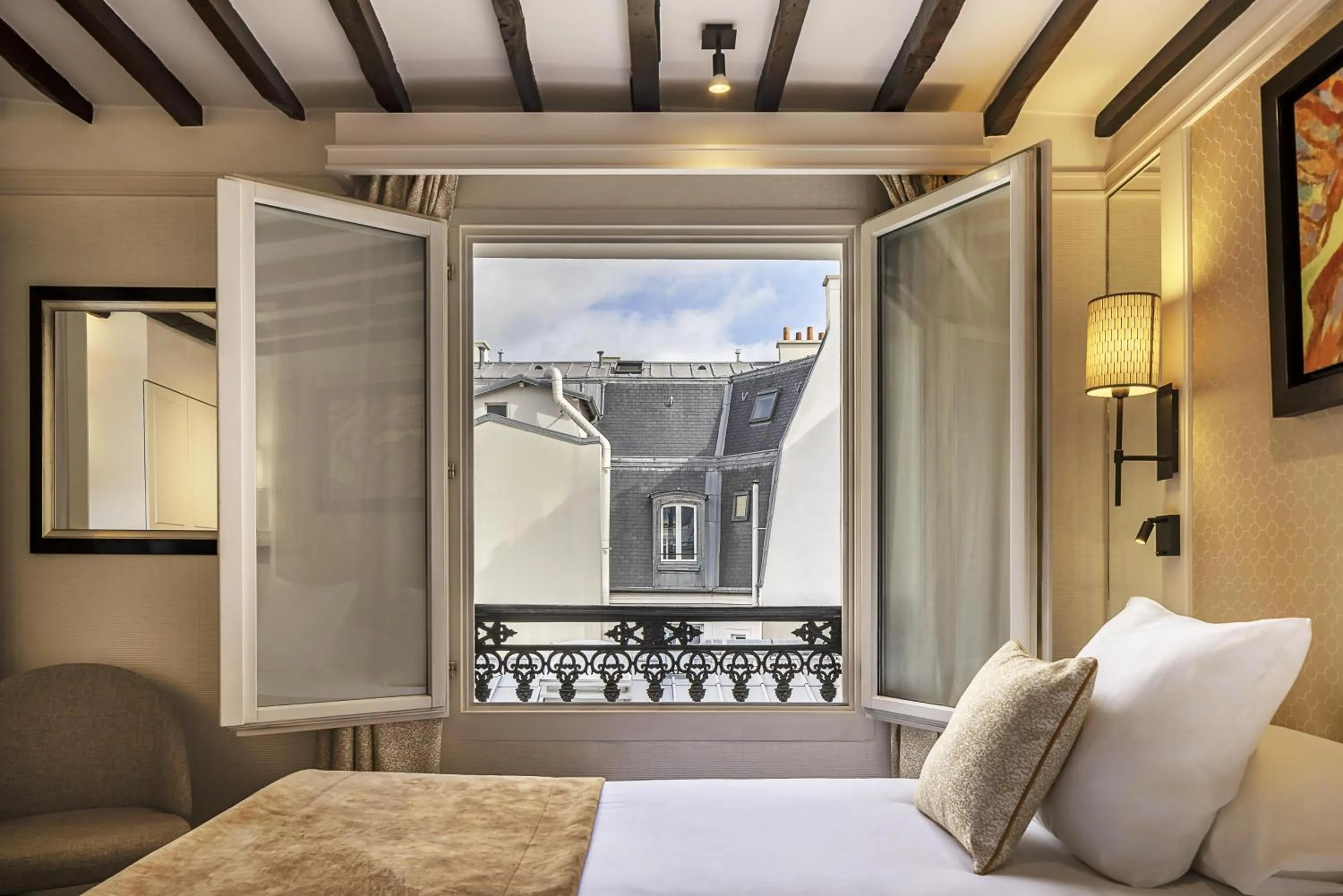 Bedroom, Bed in Best Western Plus Hotel Sydney Opera