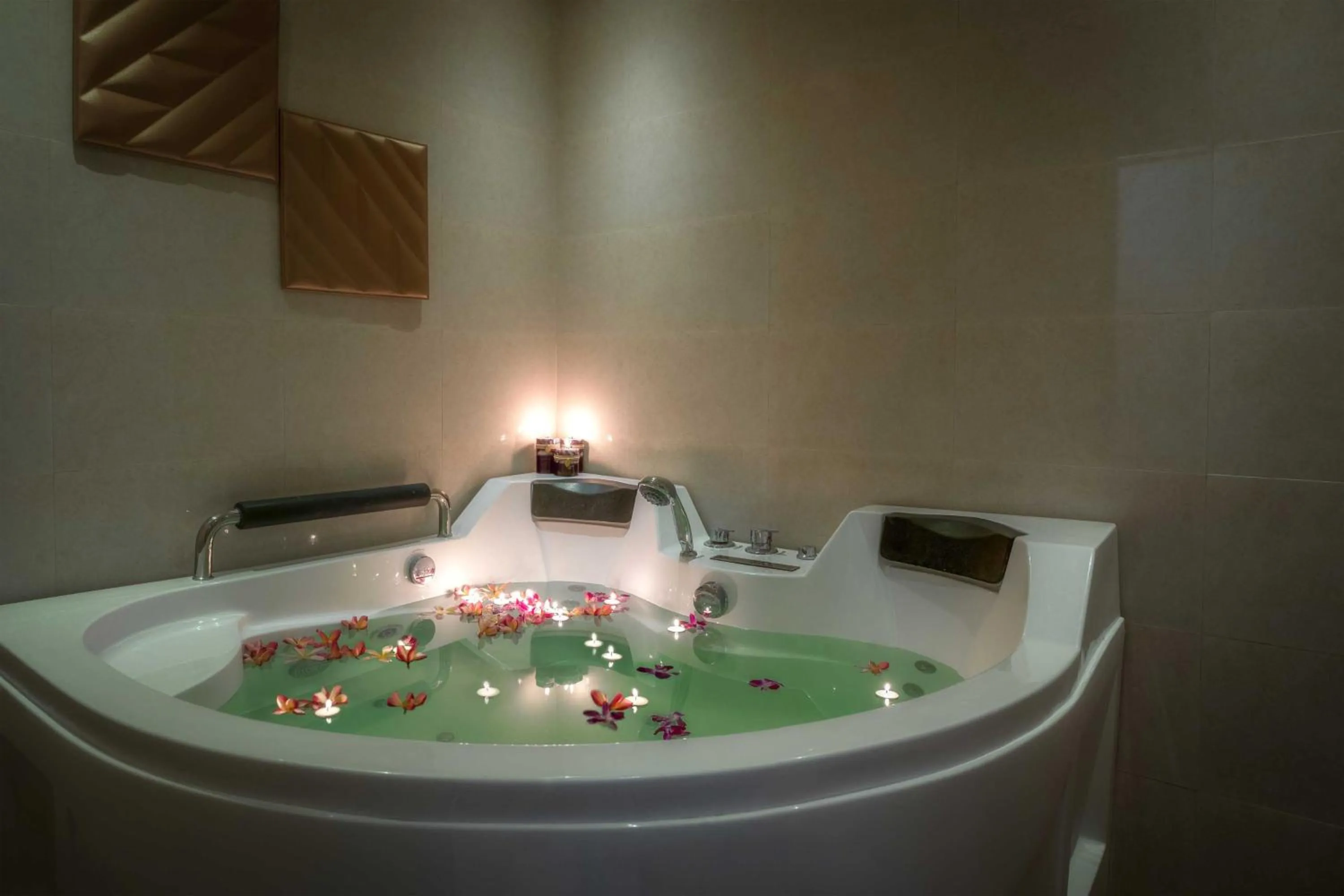 Spa and wellness centre/facilities in Days Hotel by Wyndham Chennai OMR