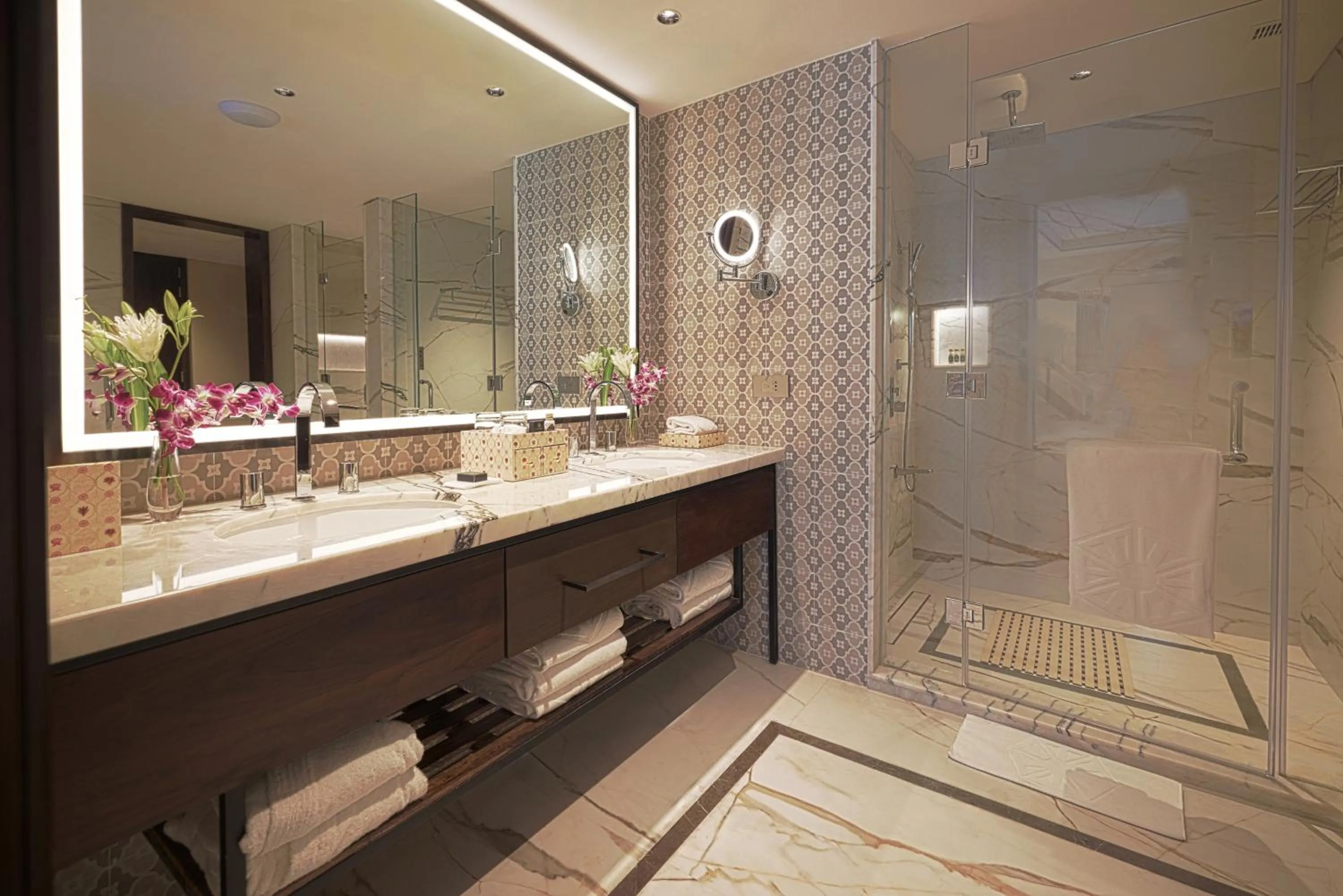 Shower in Taj Bangalore