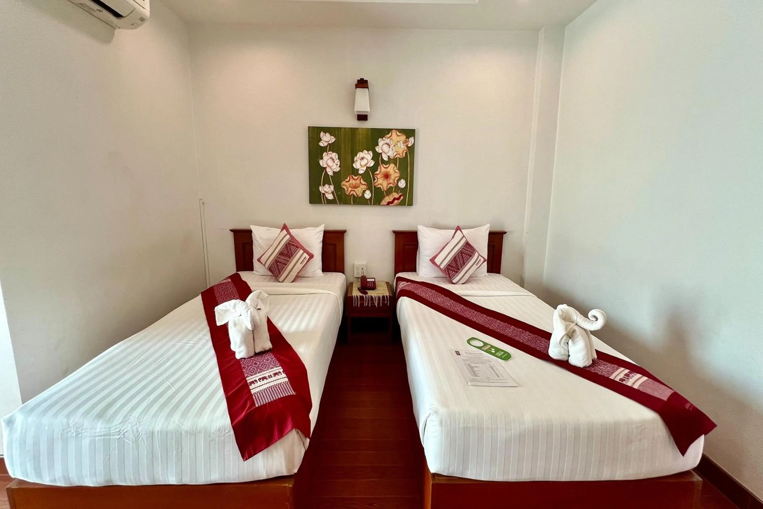 Bedroom, Bed in Sawadeelanna Hotel