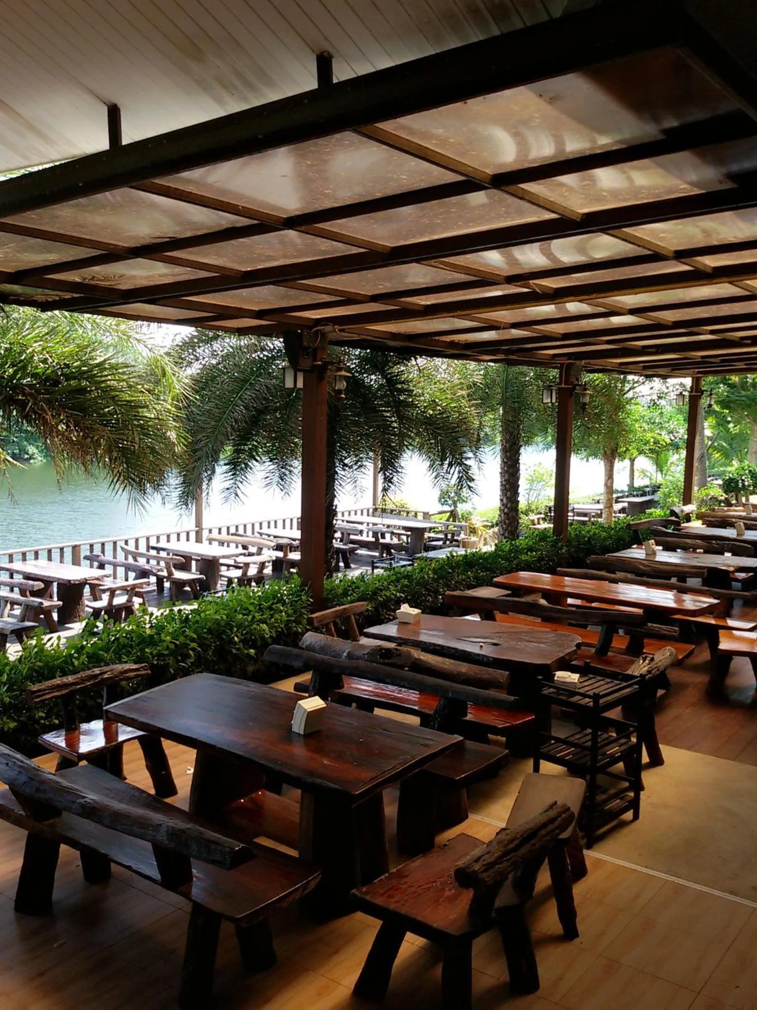 Restaurant/places to eat in Evergreen Resort Chanthaburi