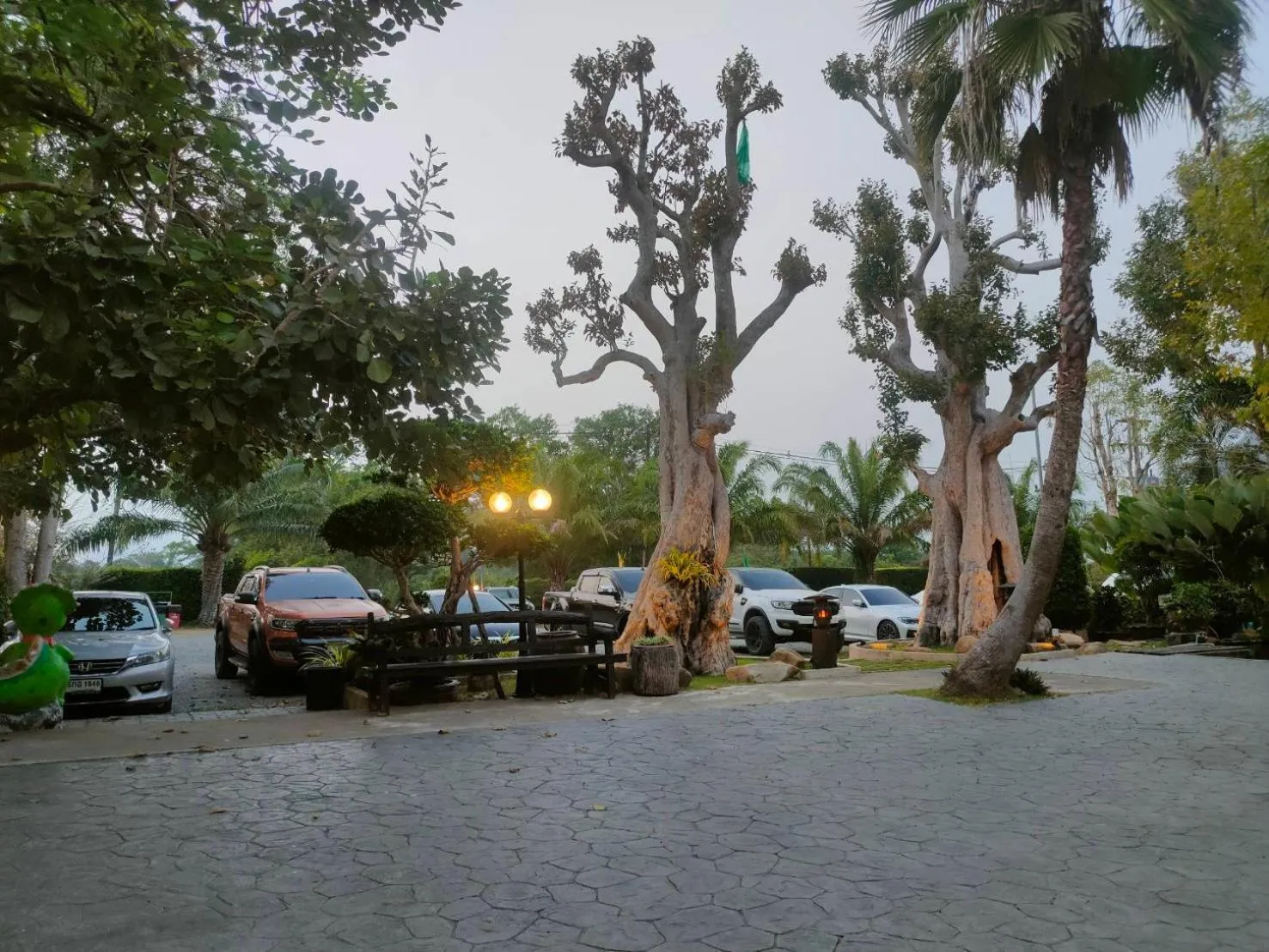 Text overlay in Evergreen Resort Chanthaburi