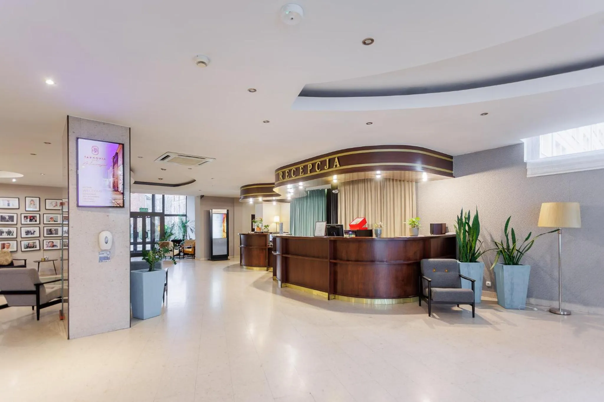 Lobby or reception in Hotel Tarnovia