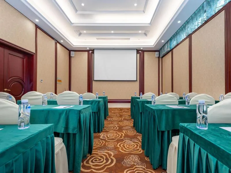 Vienna Hotel Shanghai Songjiang Wanda