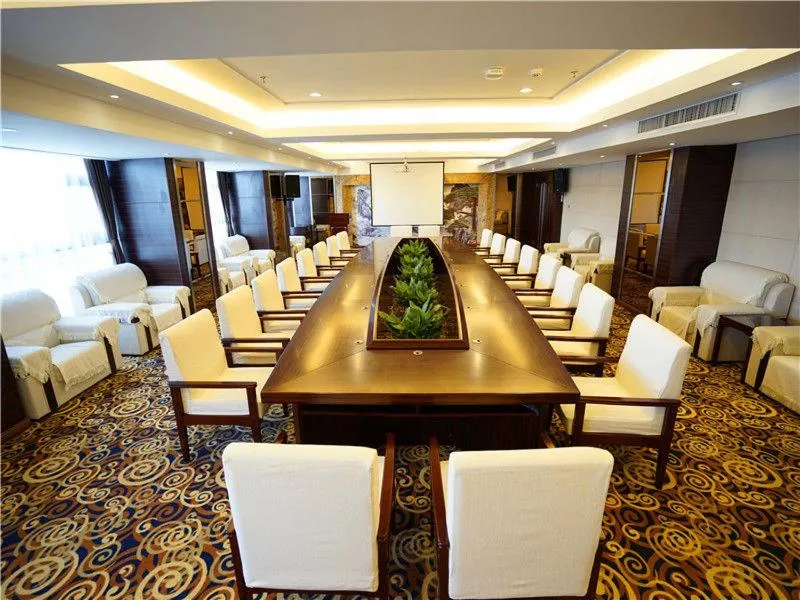 Vienna Hotel Zhumadian Huayuan Xuefu