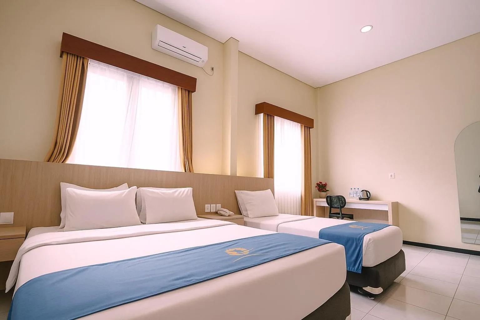 Bed in Ciptaningati Culture Hotel Batu
