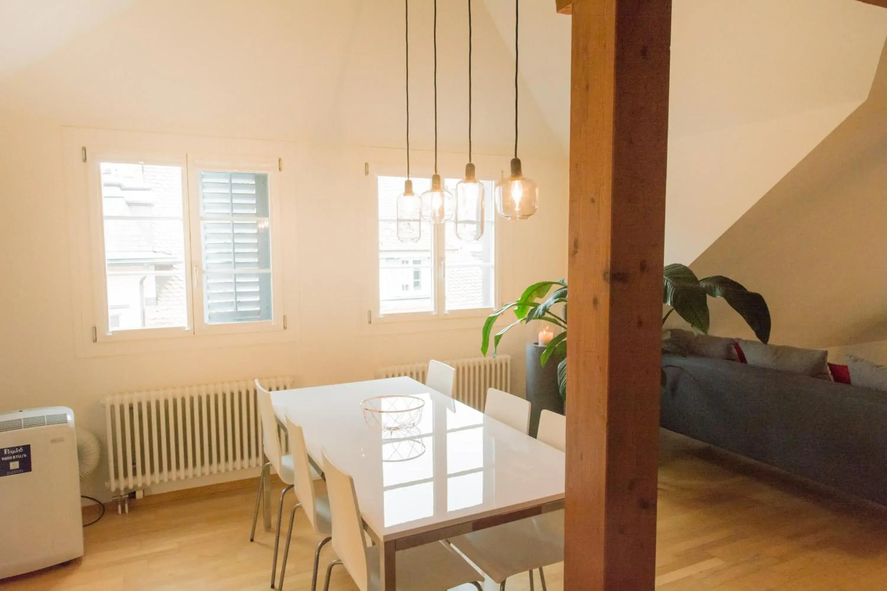 Apartment - Split Level in Airhome Zug Neugasse Stadtzentrum Apartment - Split Level in Airhome Zug Neugasse Stadtzentrum