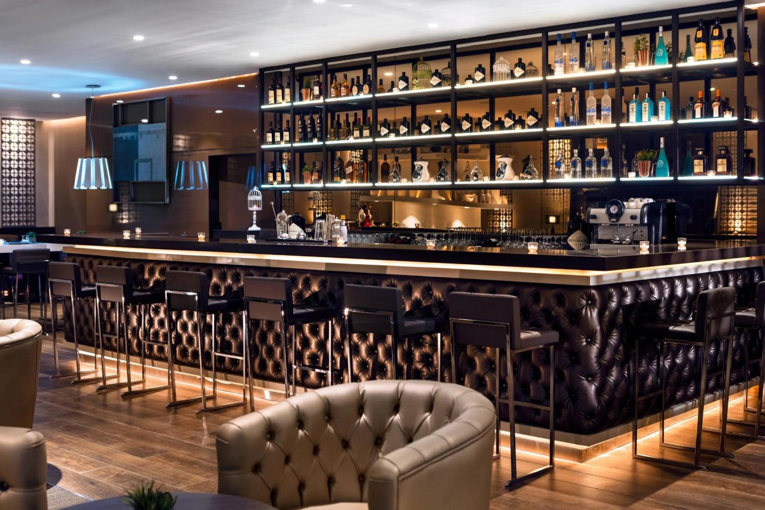 Lounge or bar in AC Hotel by Marriott Panama City