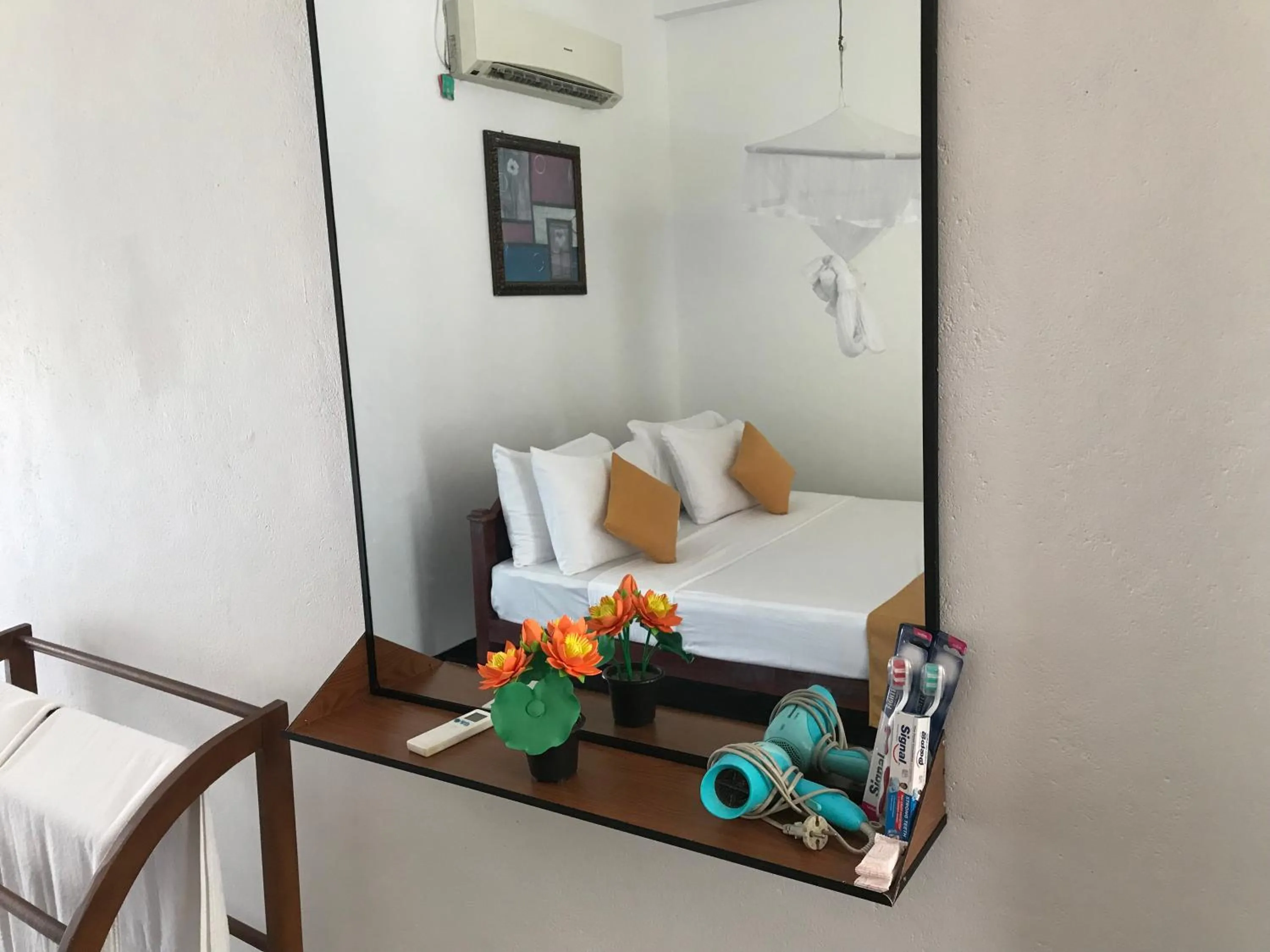 Bed in Sunray Beach House