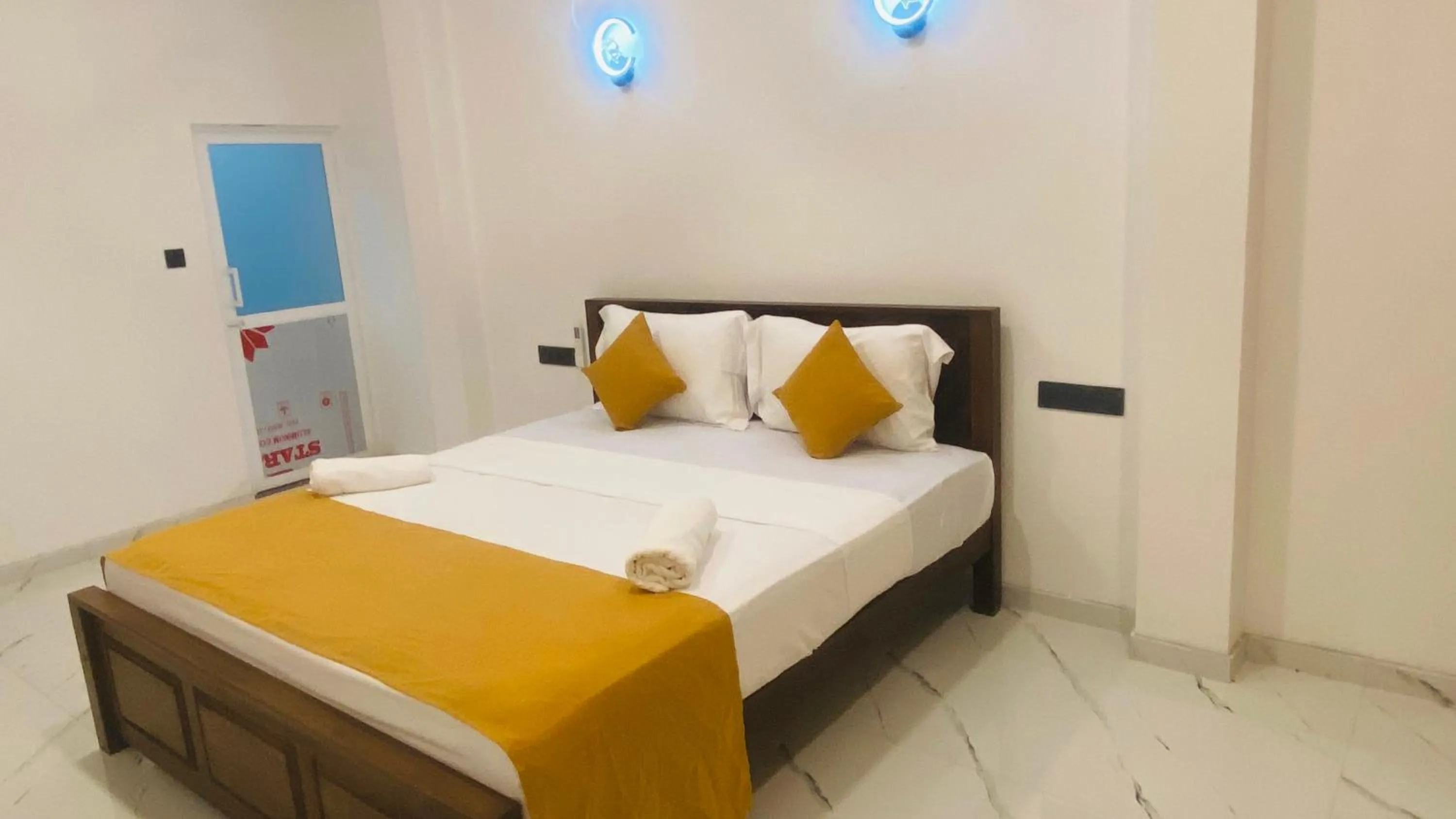 Bed in Sunray Beach House