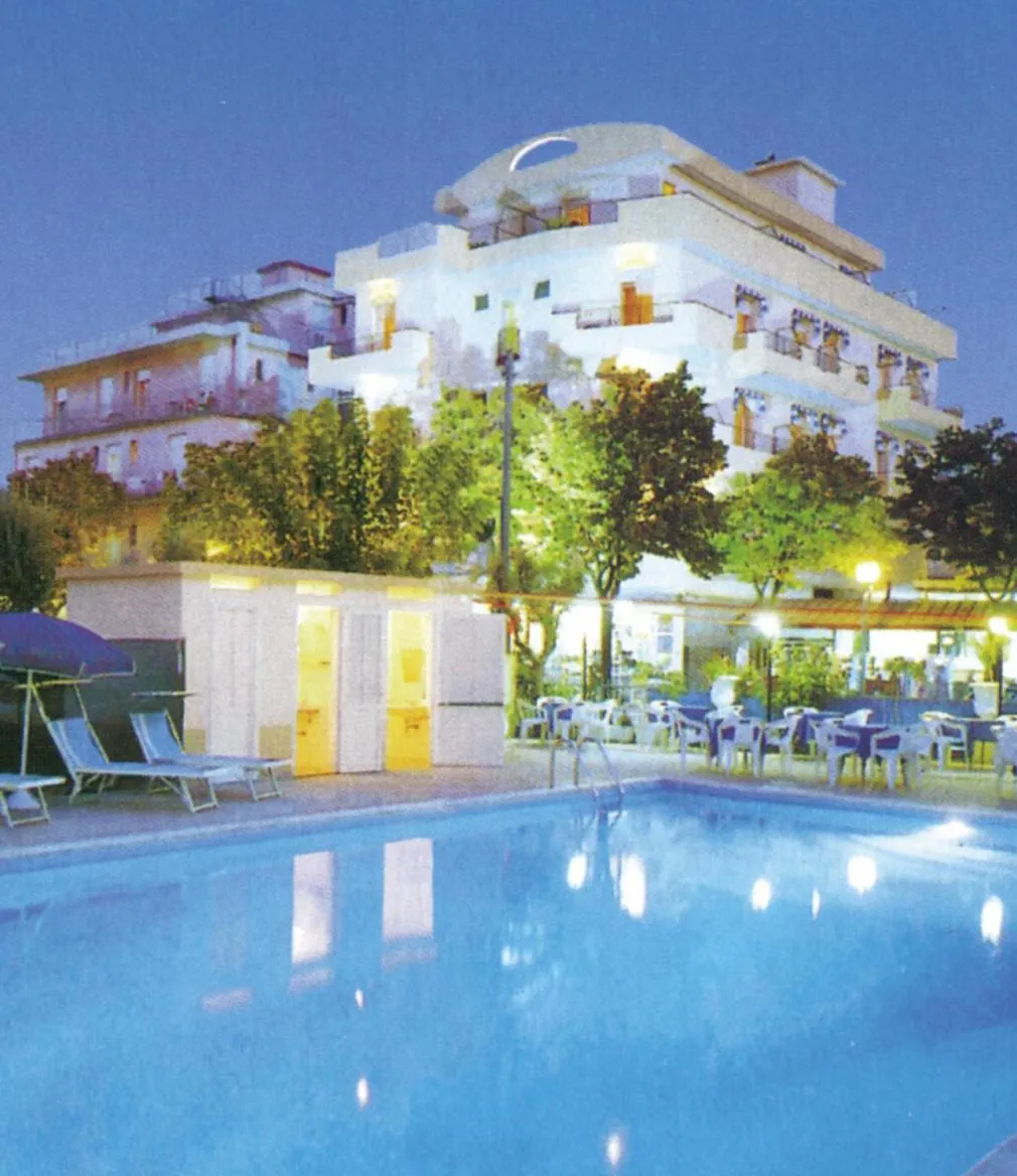 Swimming pool in Residence Record