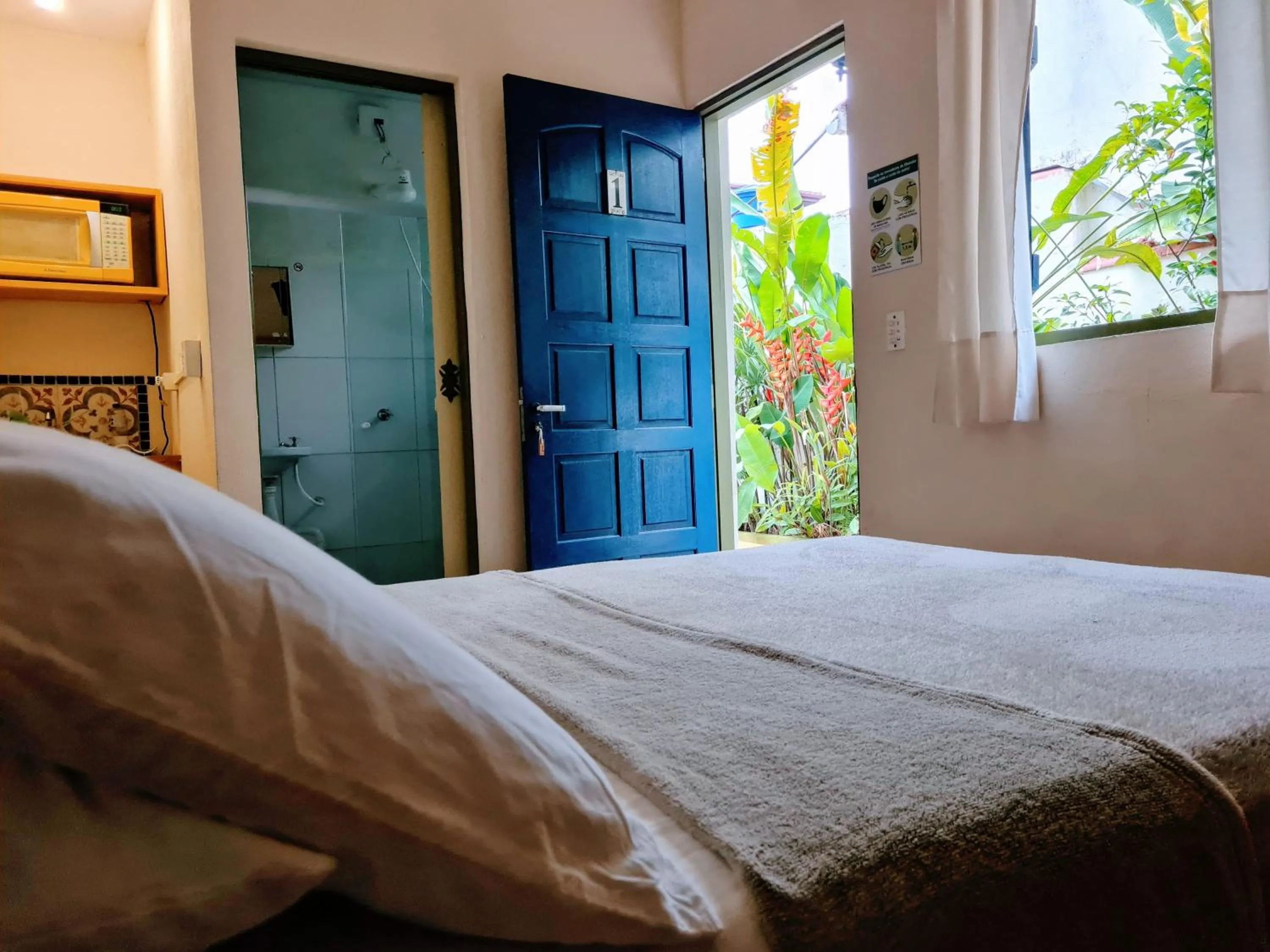 Bedroom, Bed in Praia Suítes Itagua Ubatuba