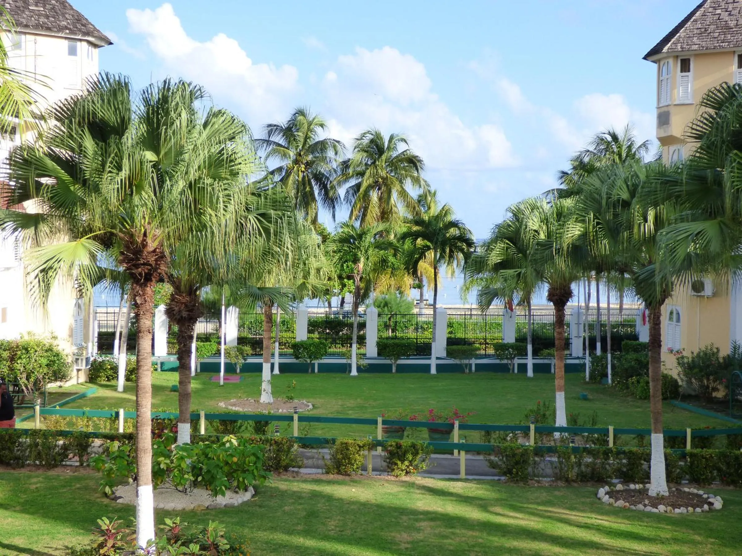 Property building in Beach Studio 18