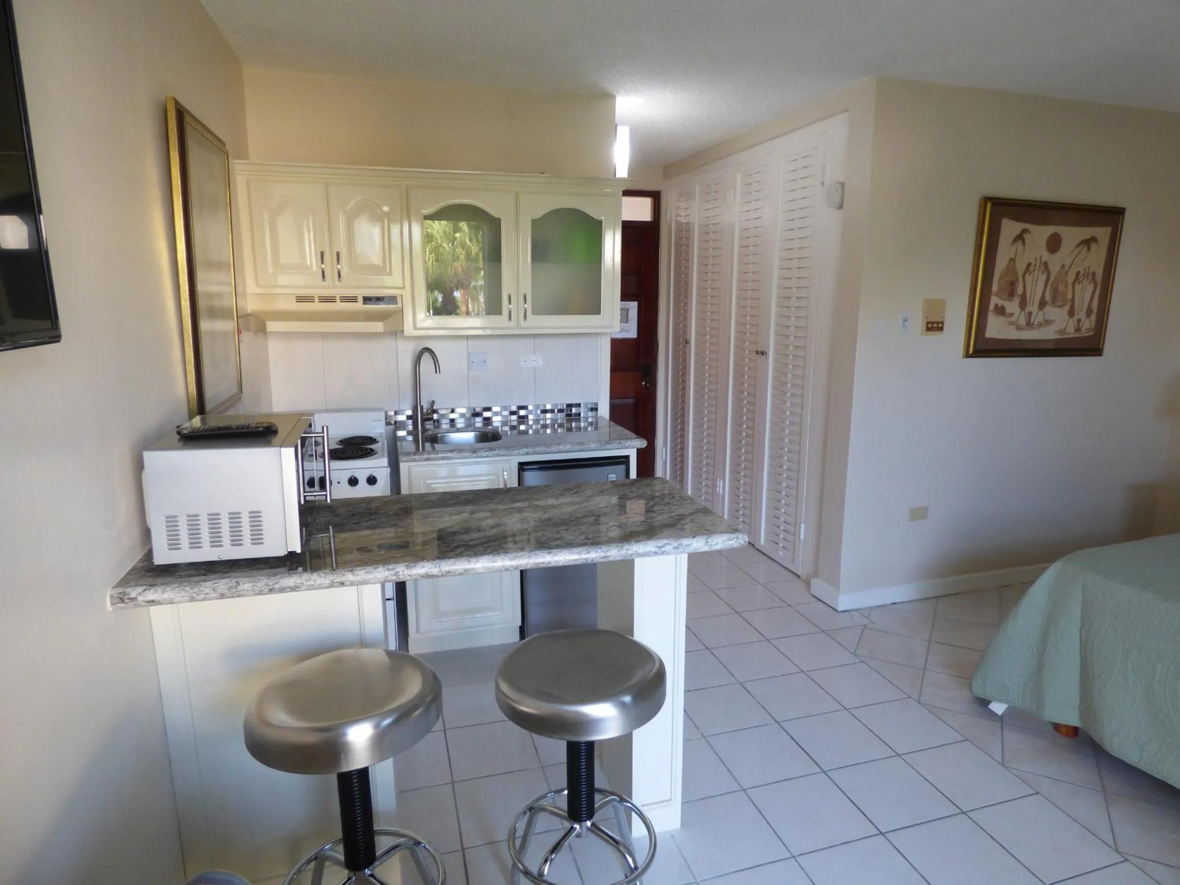 Kitchen or kitchenette in Beach Studio 18