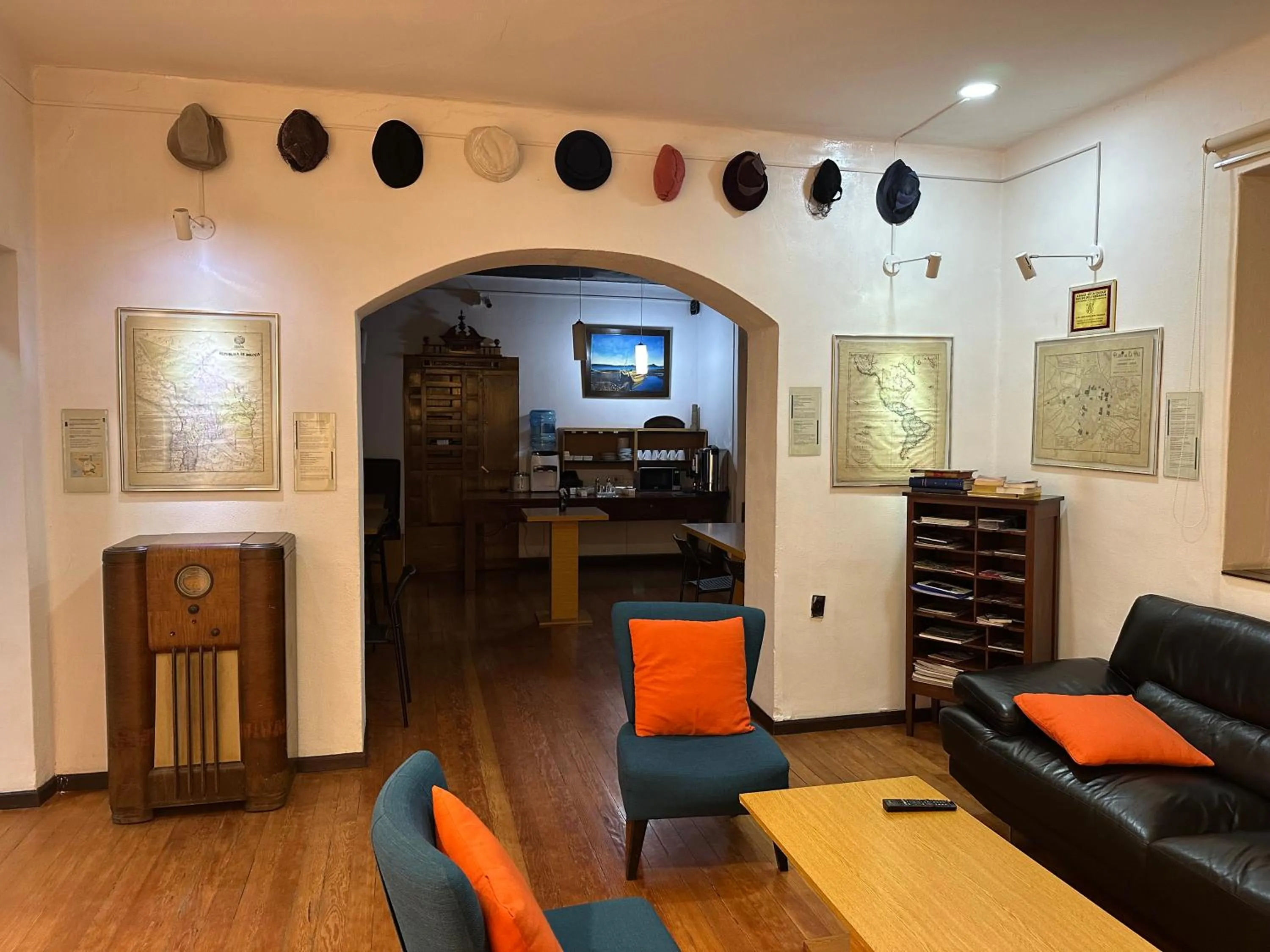 Living room in El Museo Hotel Boutique