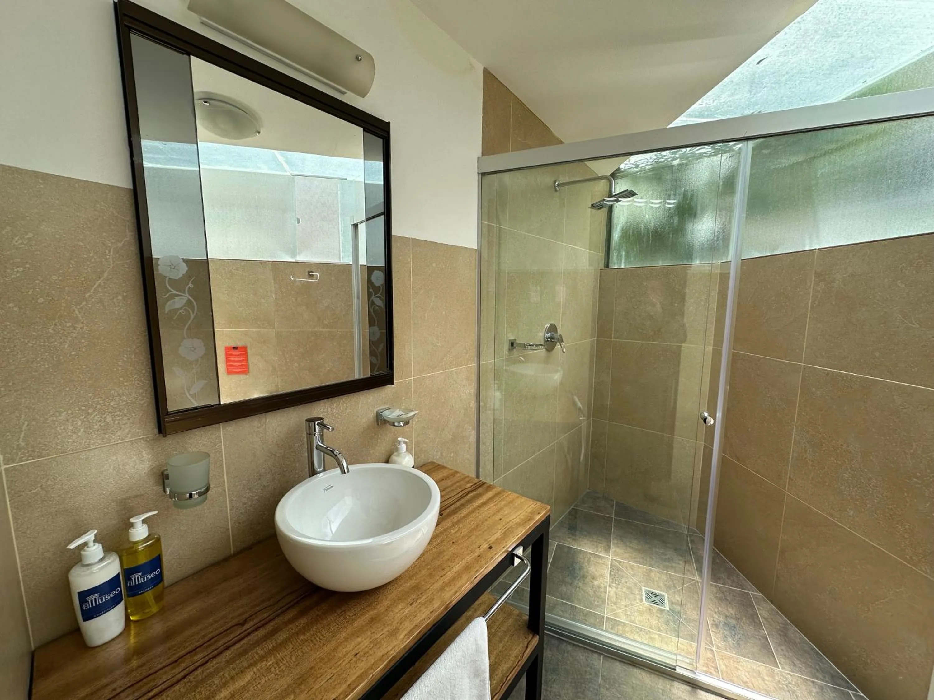 Bathroom in El Museo Hotel Boutique