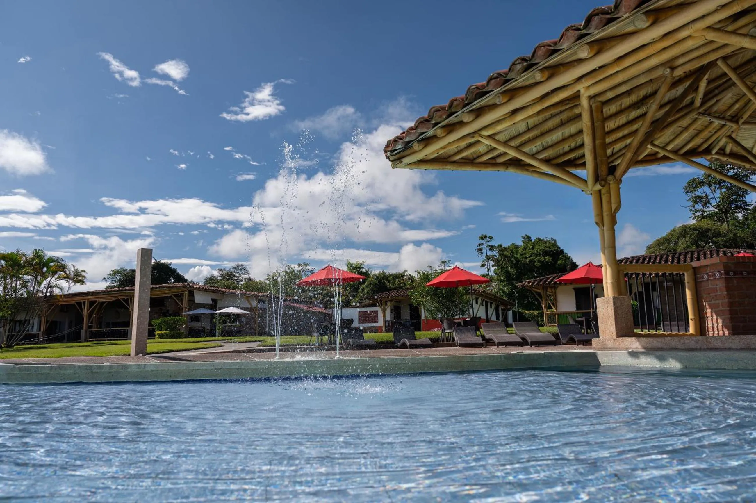 Pool view in Hotel Campestre Montecarlo