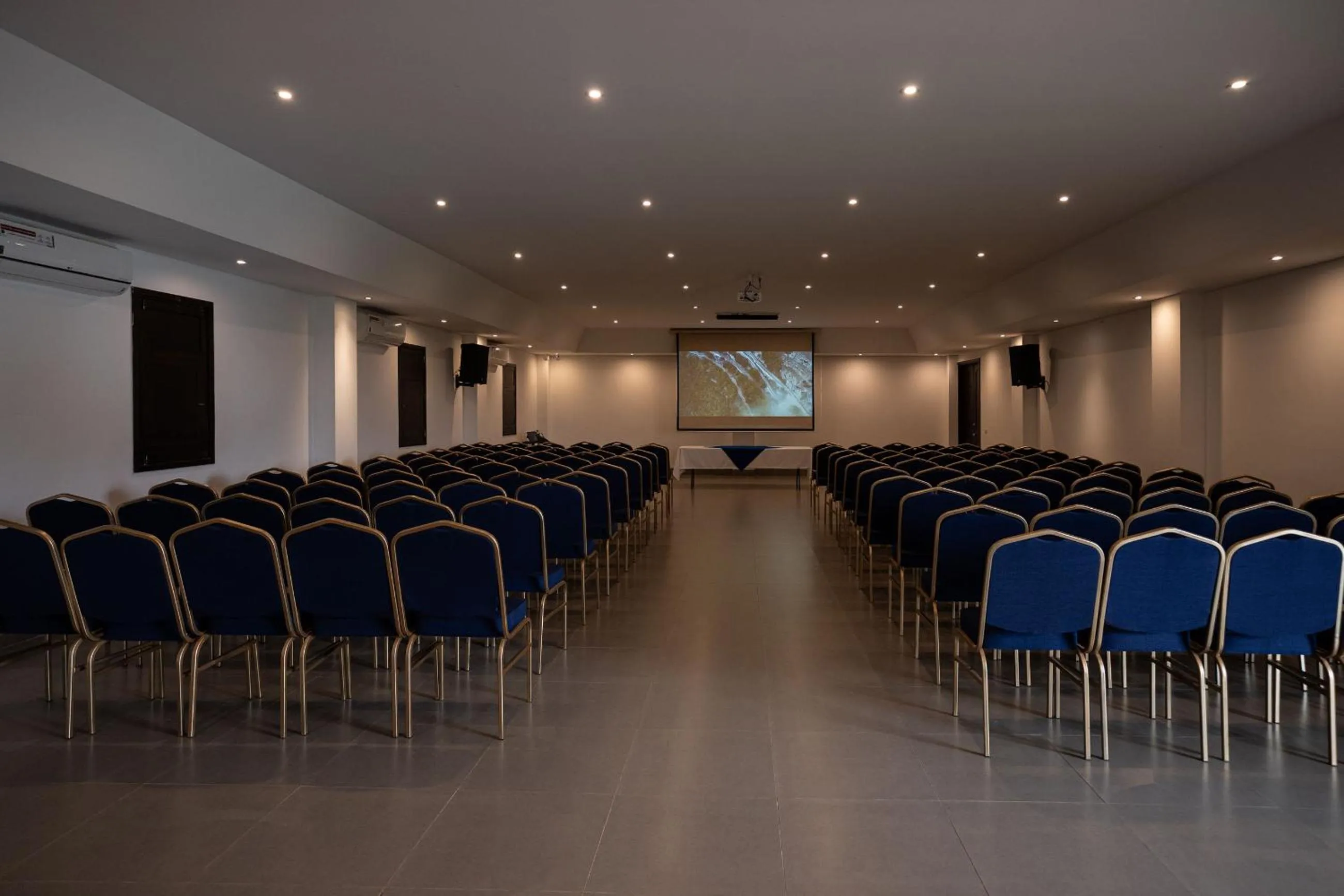 Meeting/conference room in Hotel Campestre Montecarlo