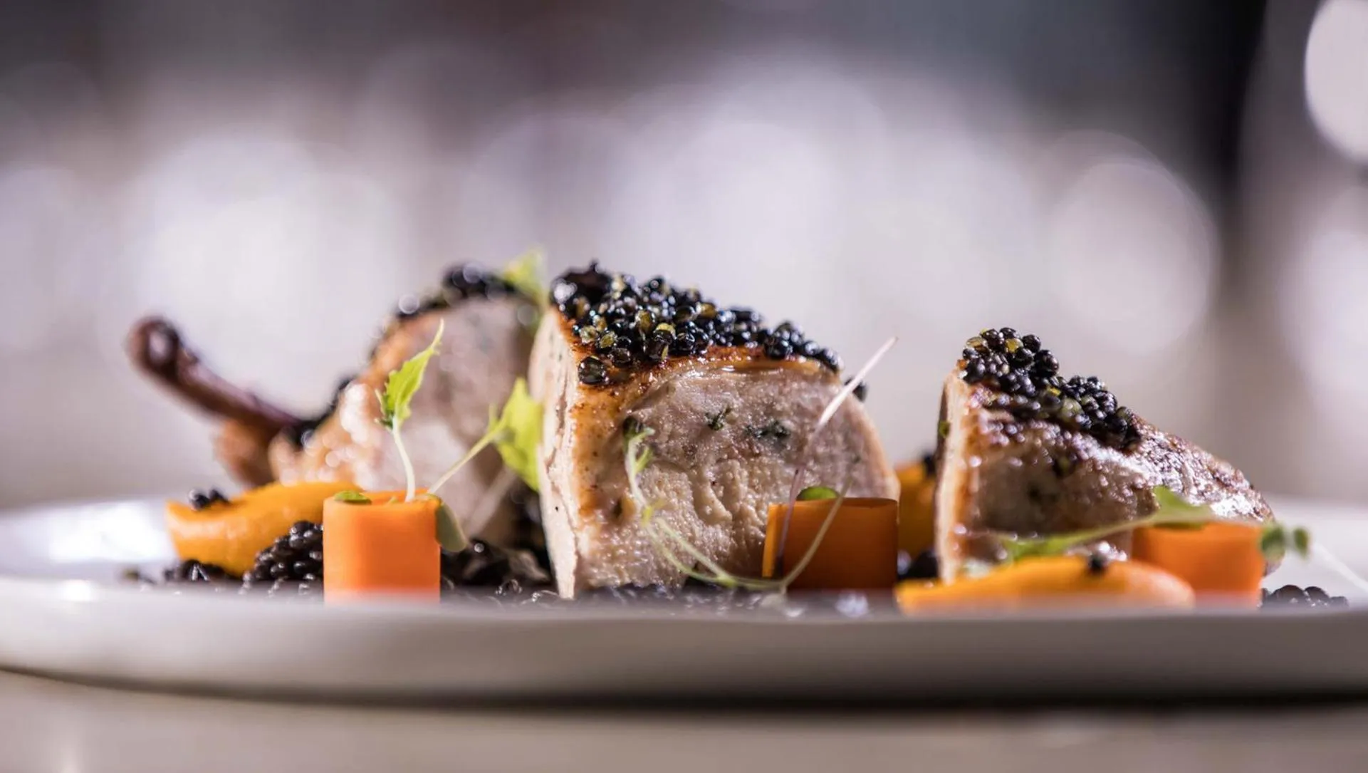 Restaurant/places to eat in Kimpton Gray Hotel Chicago by IHG